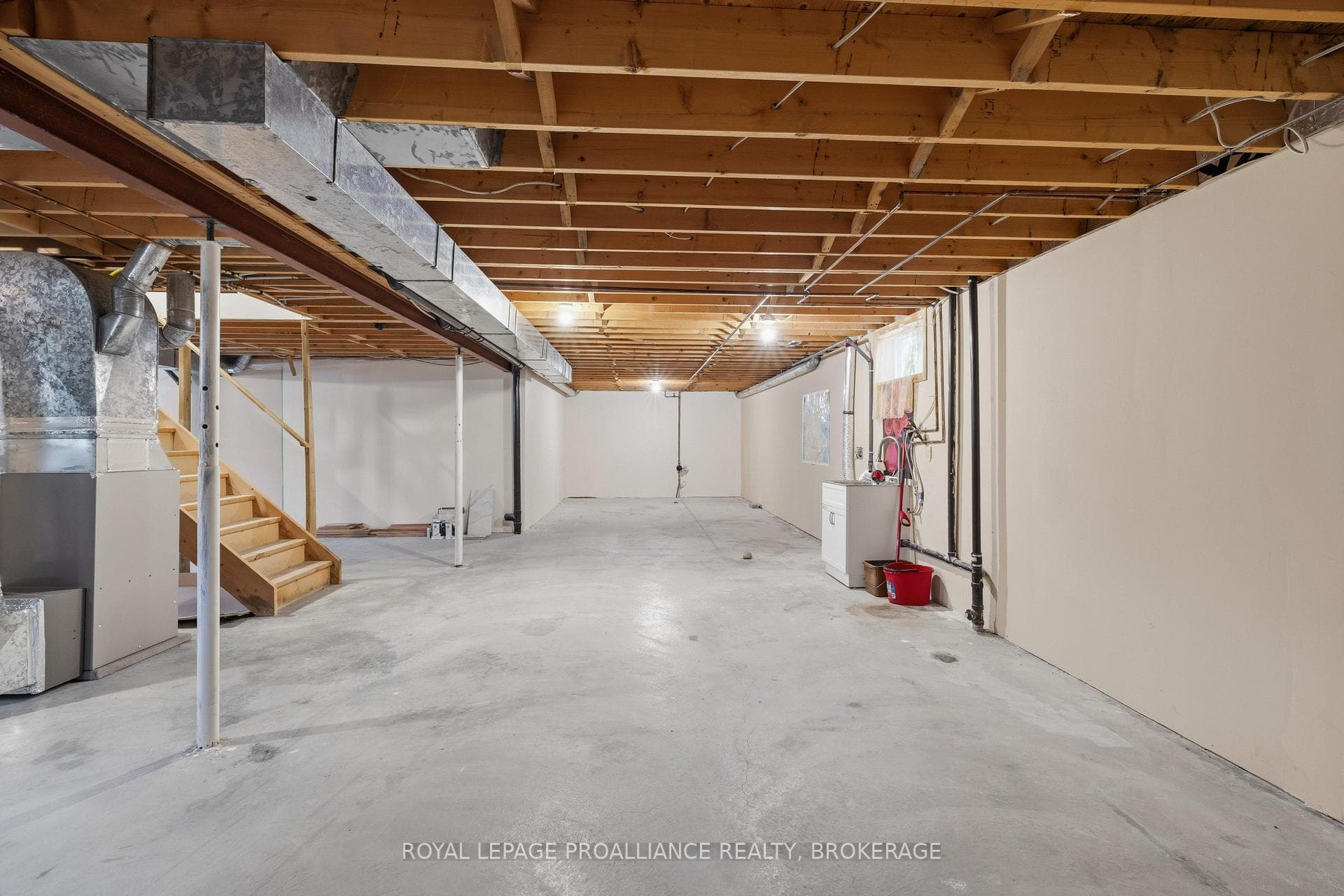 119 Greenlees Drive photo 33