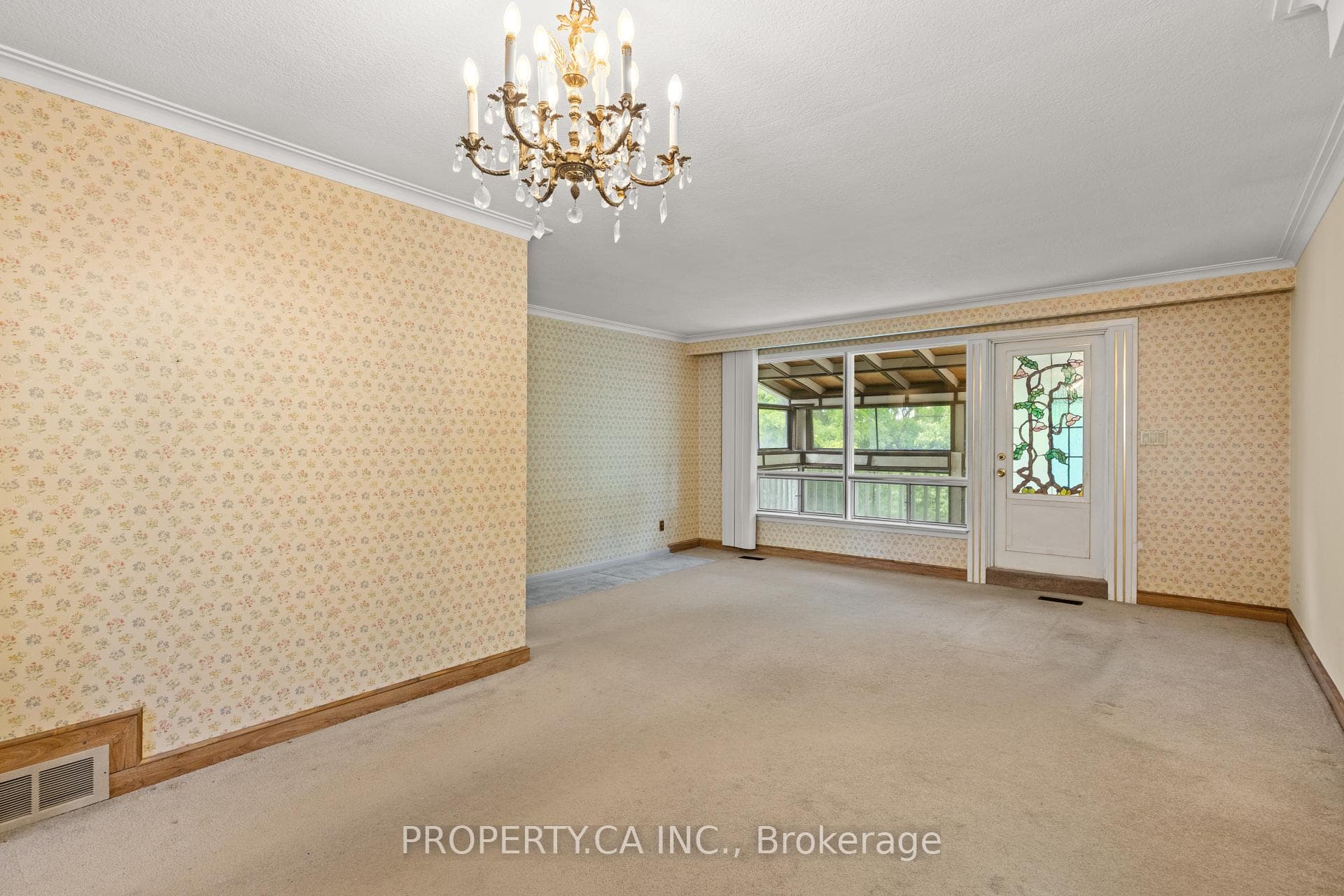 77 Troutbrooke Drive photo 6