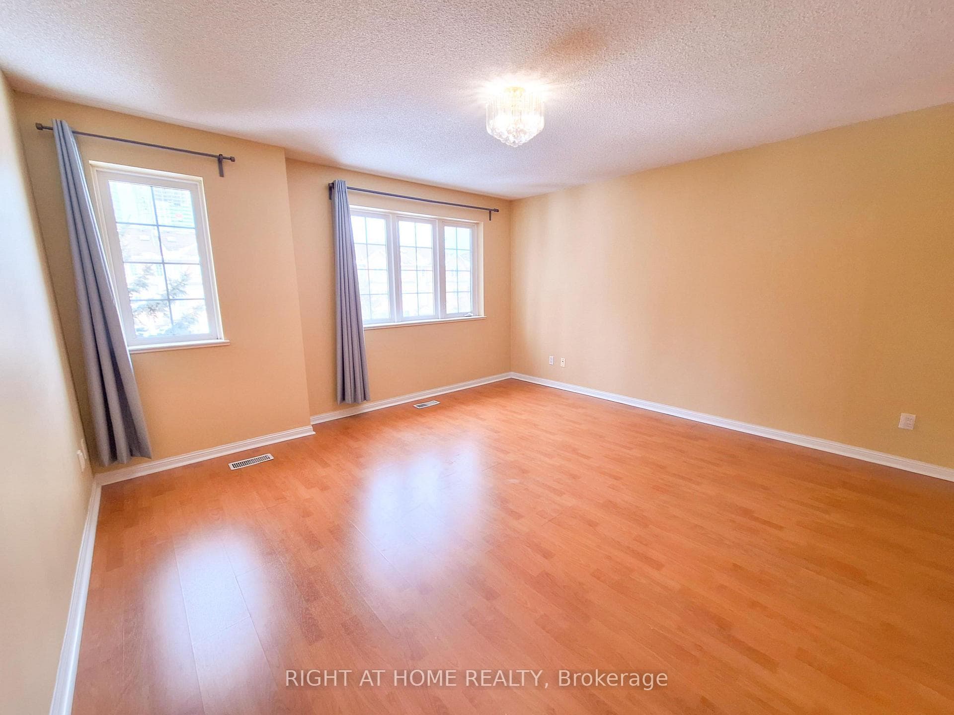 821 Grandview Way photo 33