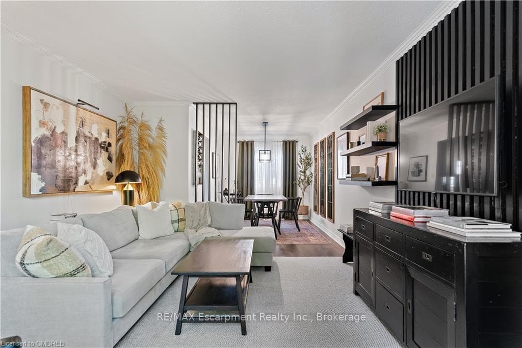 5284 BROMLEY Road photo 5
