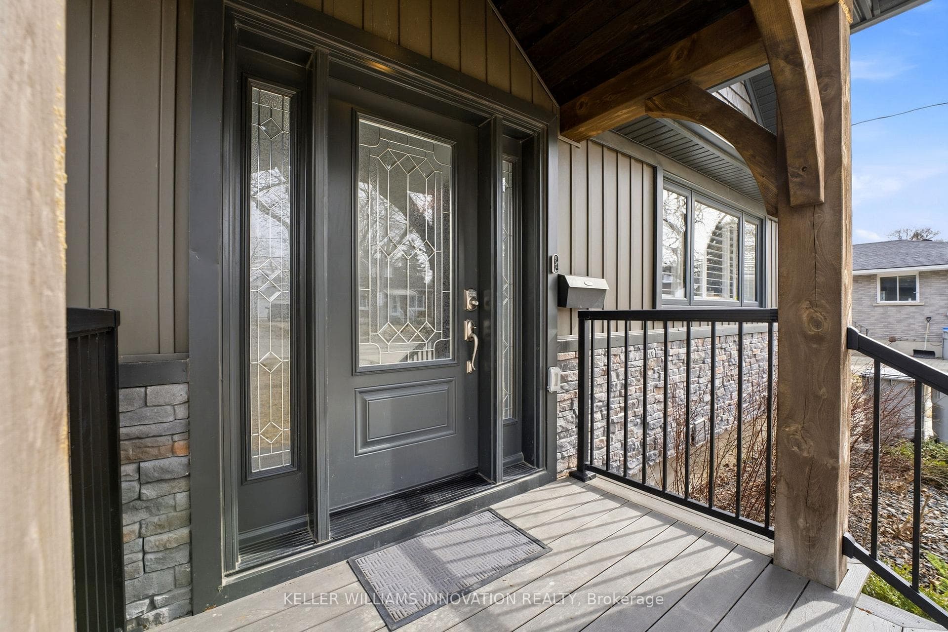 475 Campbell Street photo 9