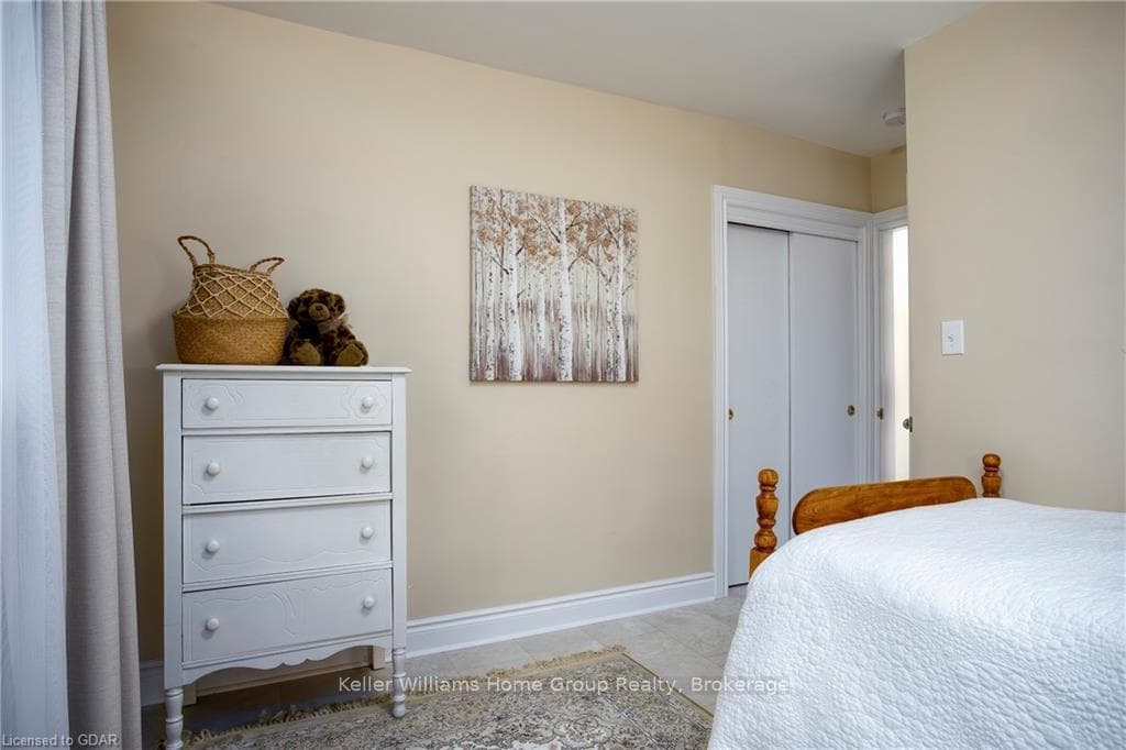 10 HAMEL Avenue photo 25