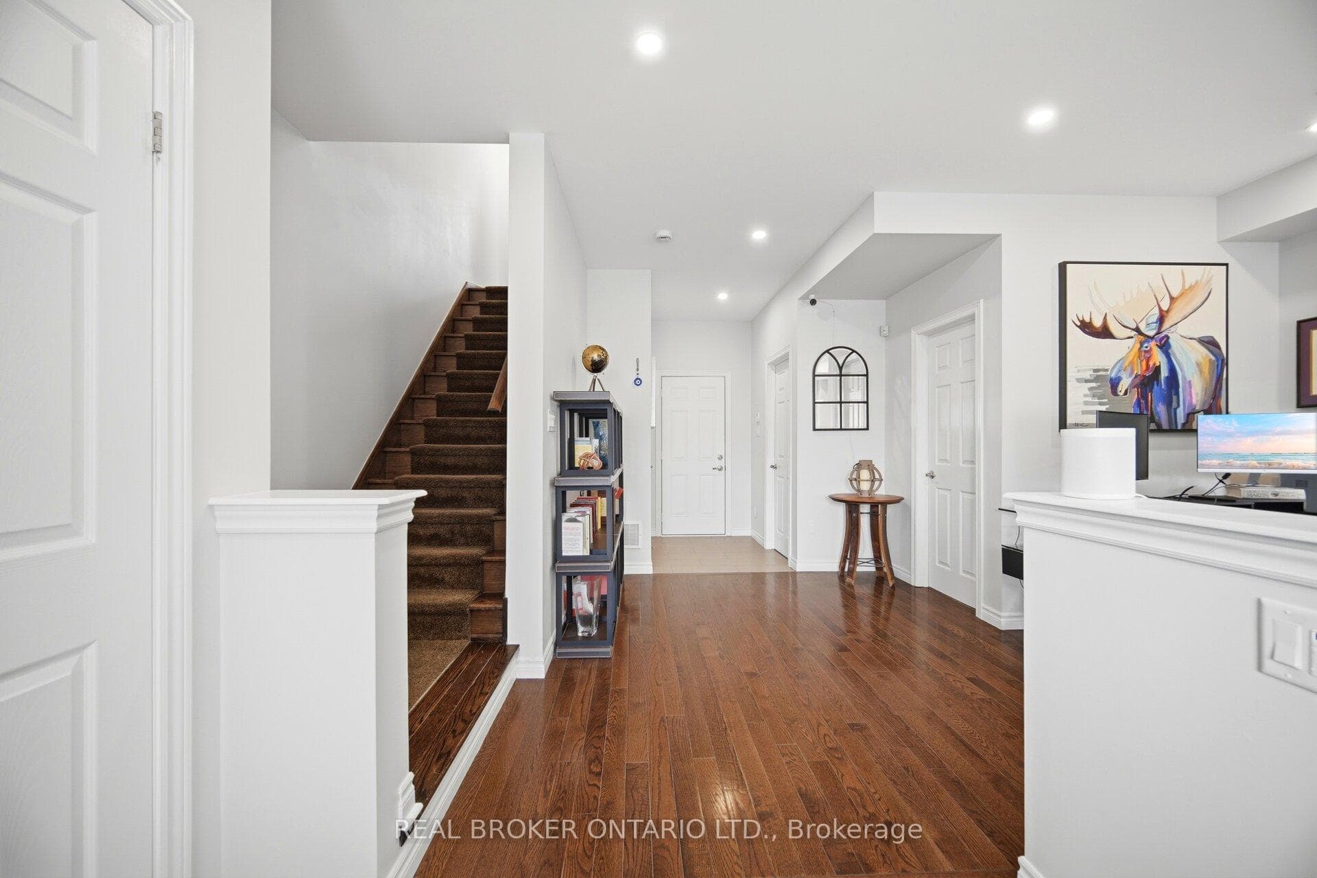 3077 Preserve Drive photo 8