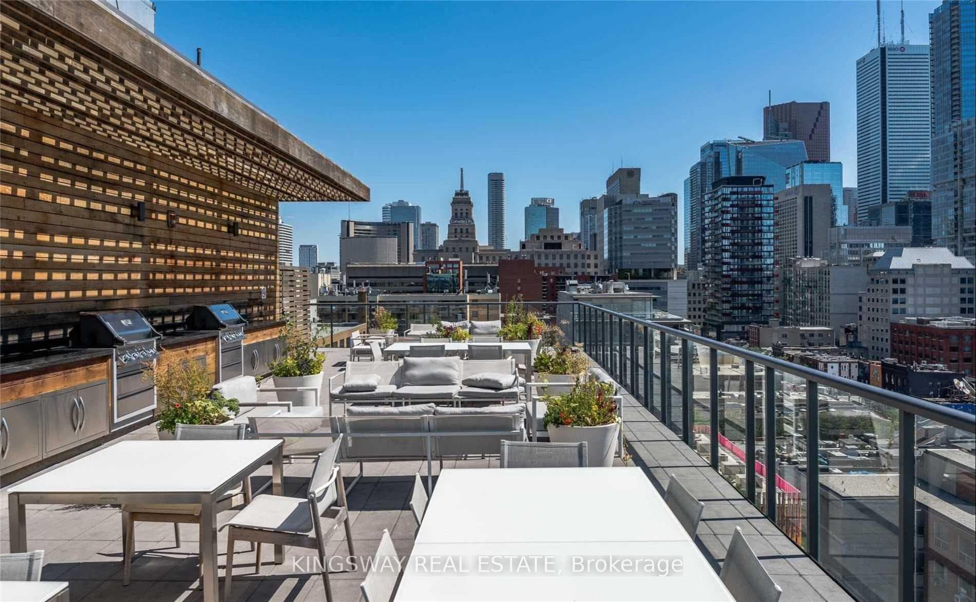 15 Beverley Street Unit 307 photo 12