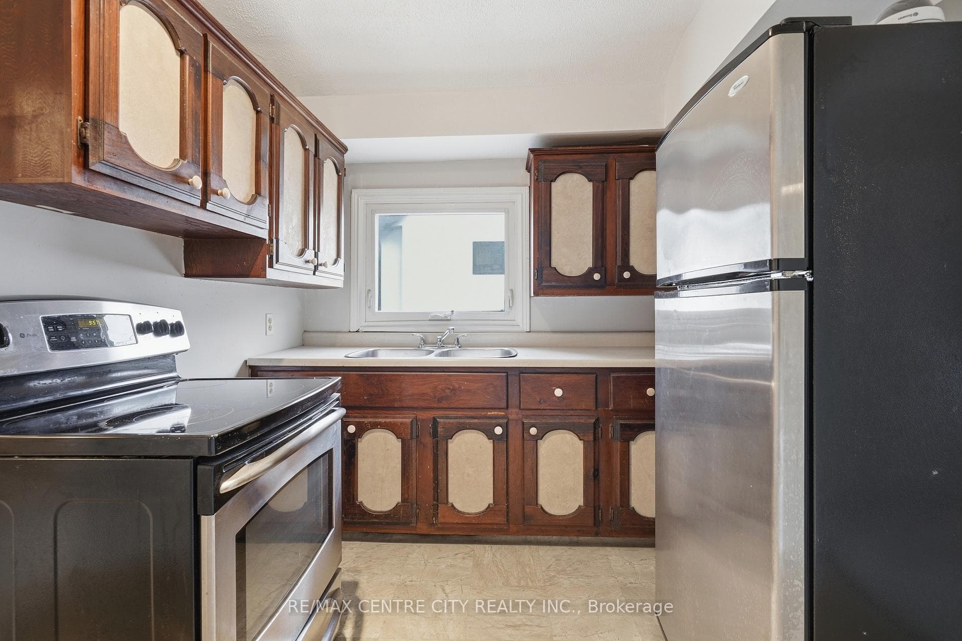 205 Emerson Avenue photo 12
