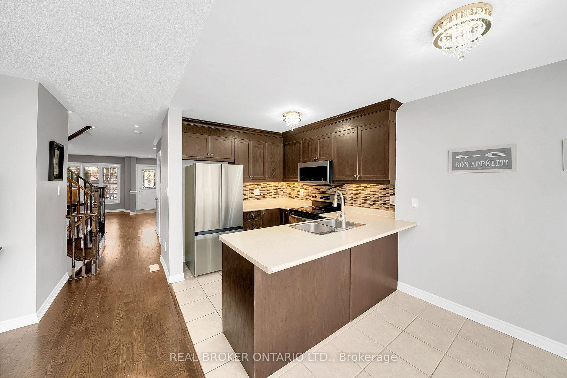 134 Mccready Drive photo 9