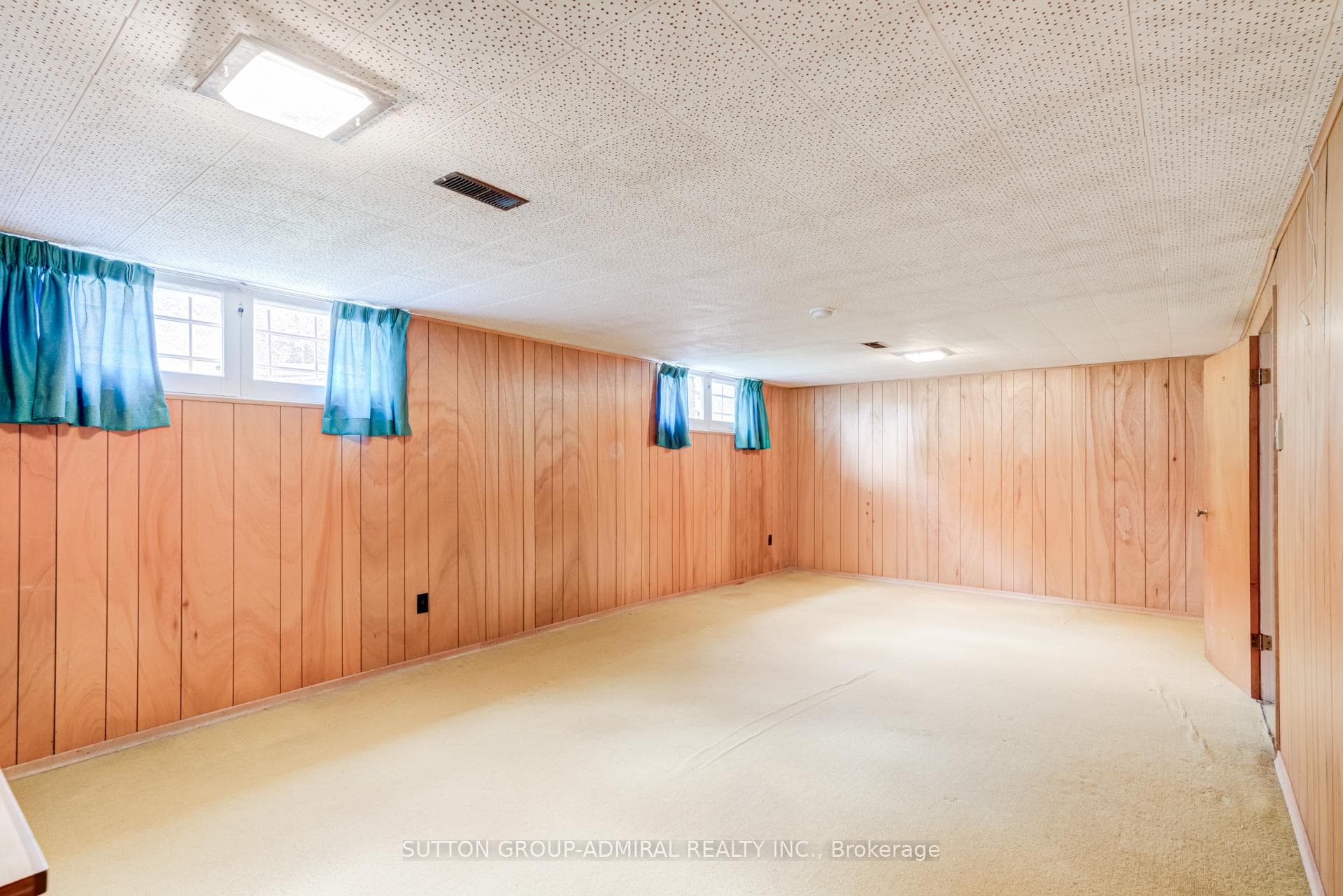 72 Cornerbrook Drive photo 22