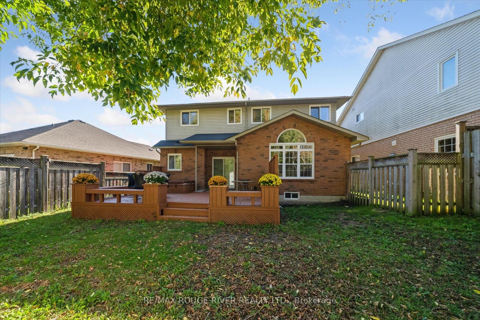 14 Selleck Lane photo 23