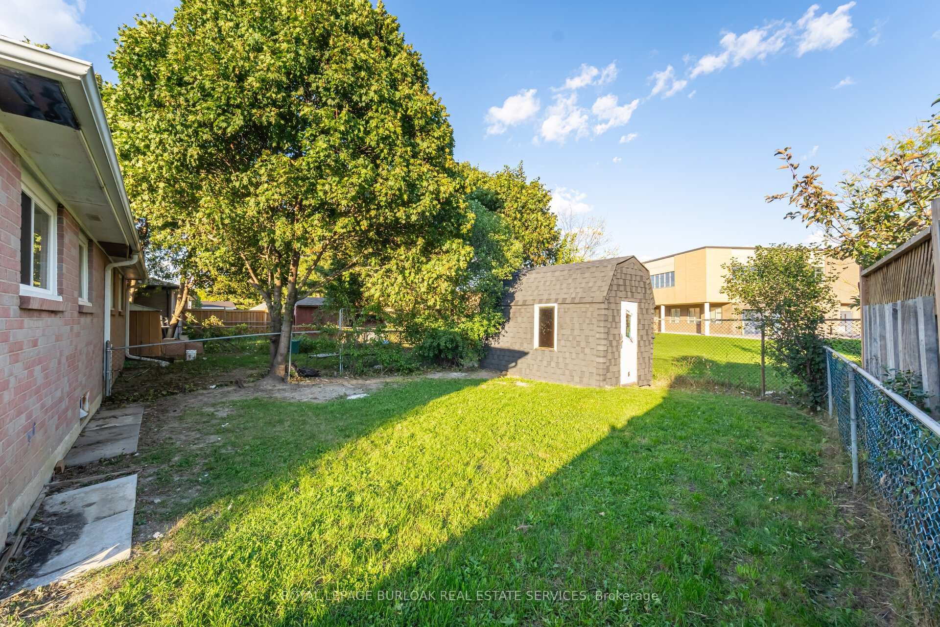 19 Juniper Crescent photo 36