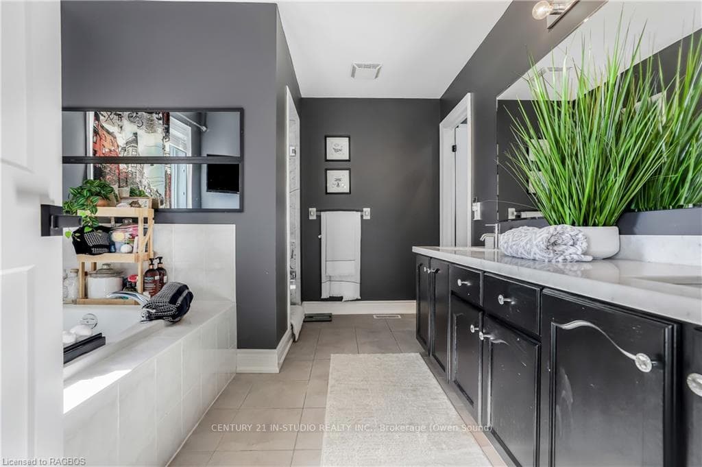 47 WEIR Street photo 46