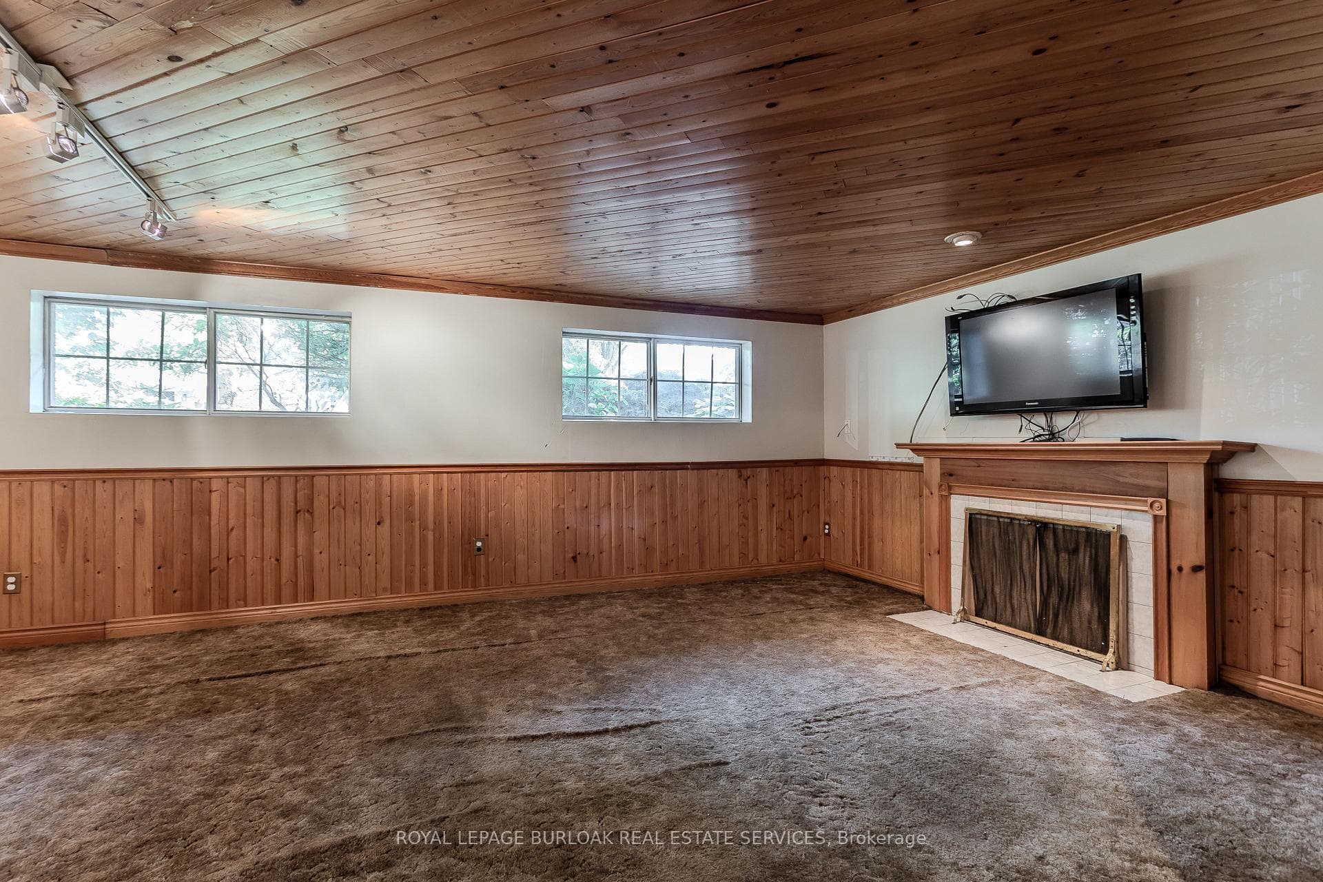 342 Bryant Crescent photo 26