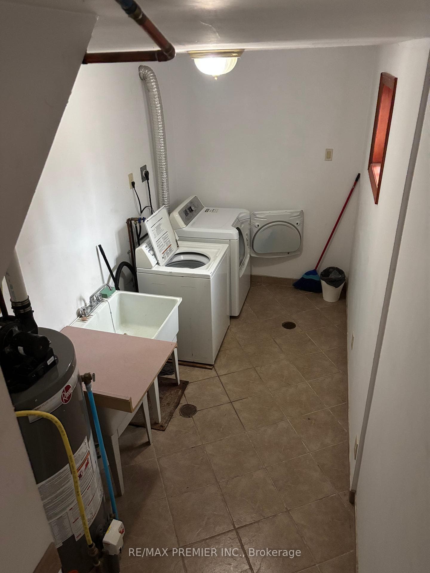 37 Irwin Road Unit LOWER photo 4