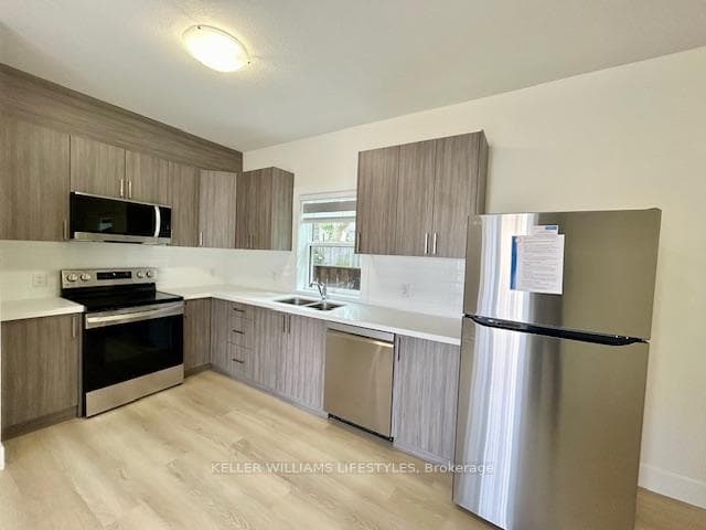 178 Woodward Avenue Unit 4 photo 3