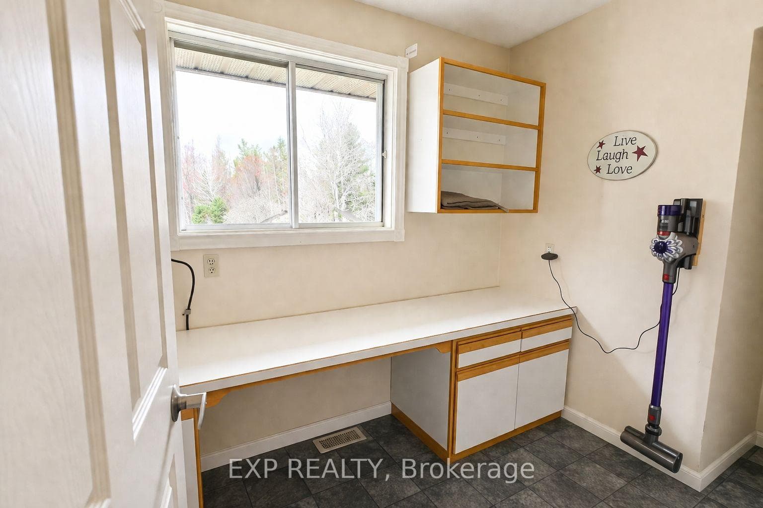 573 A Evergreen Lane photo 29