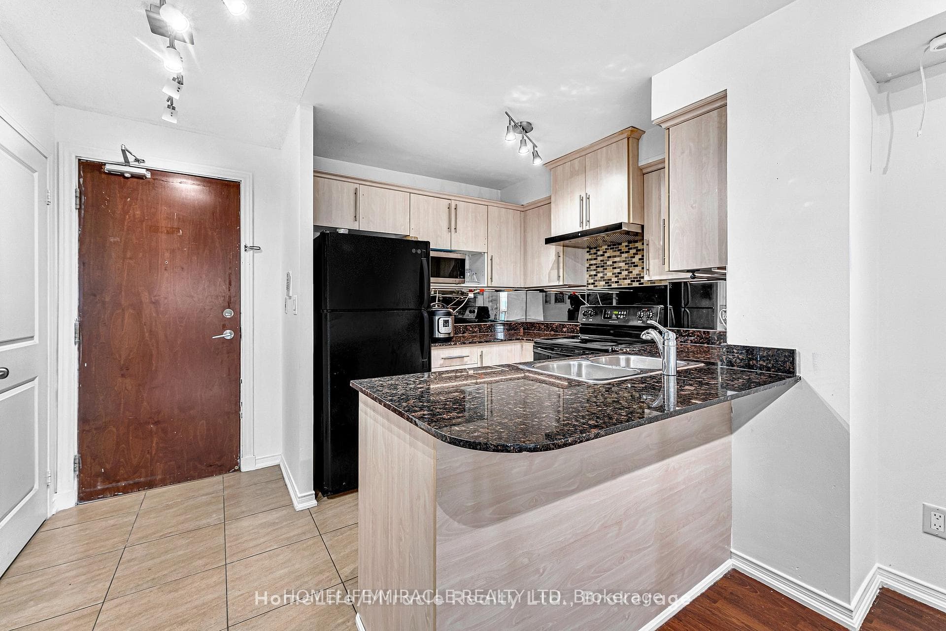 8 Rosebank Drive Unit 8M photo 5