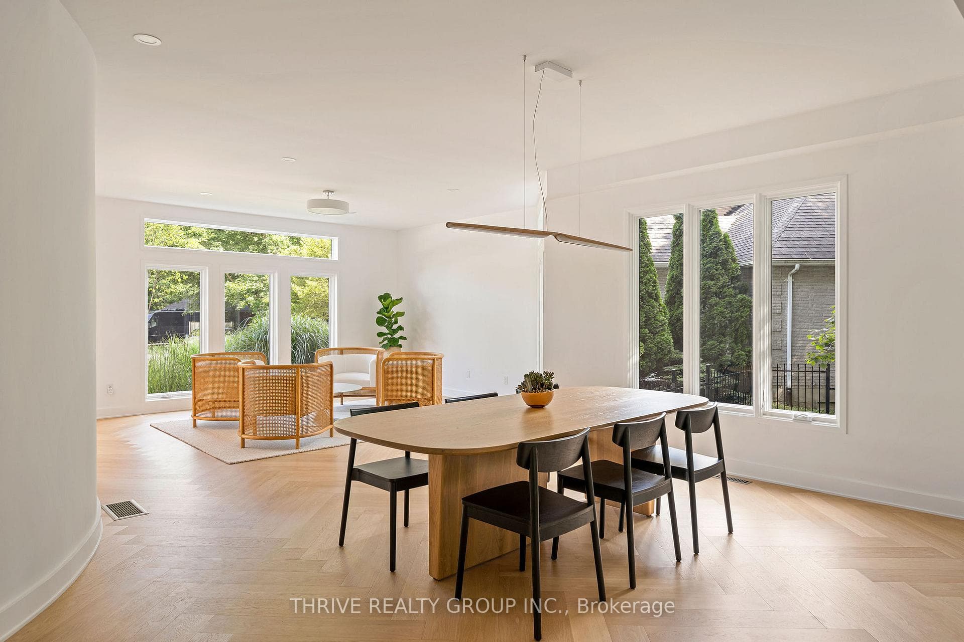 52 Birchmount Walk photo 14