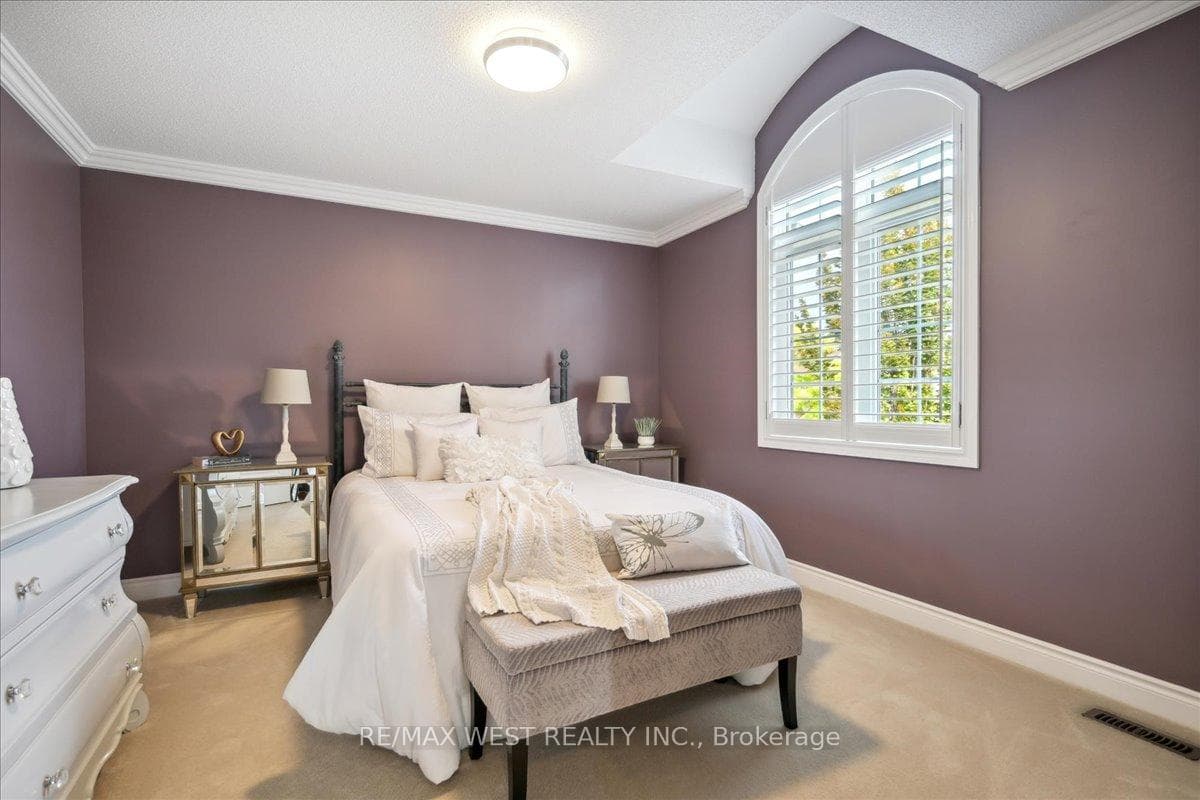 3 Billancourt Crescent photo 12