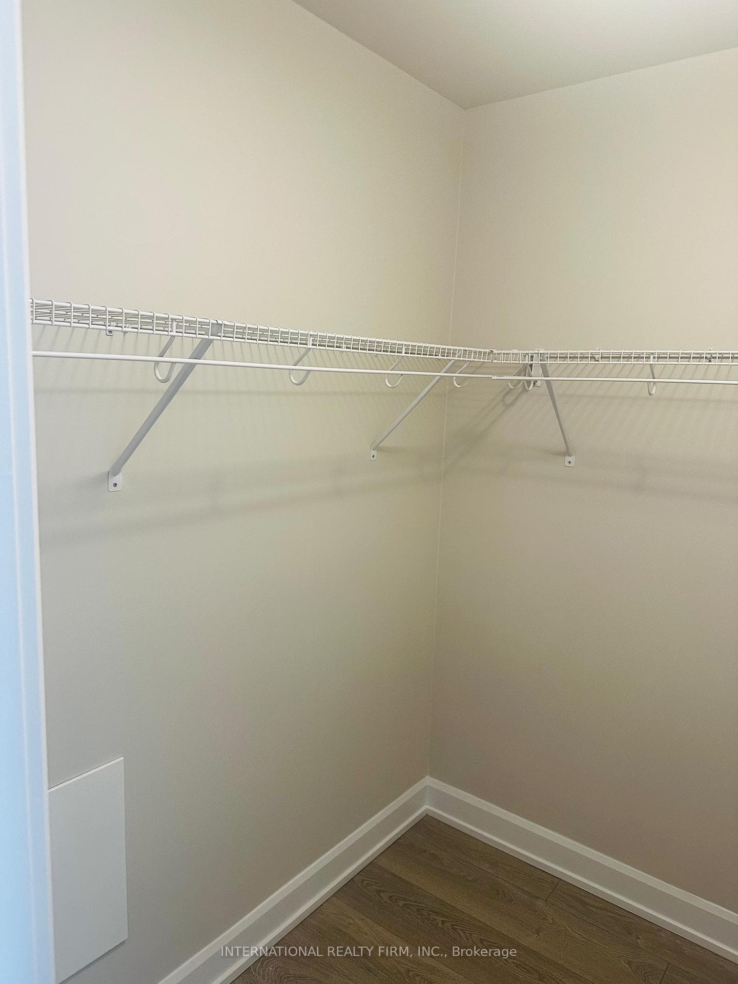 walkin closet
