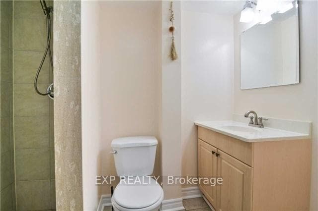1288 Daimler Road photo 5
