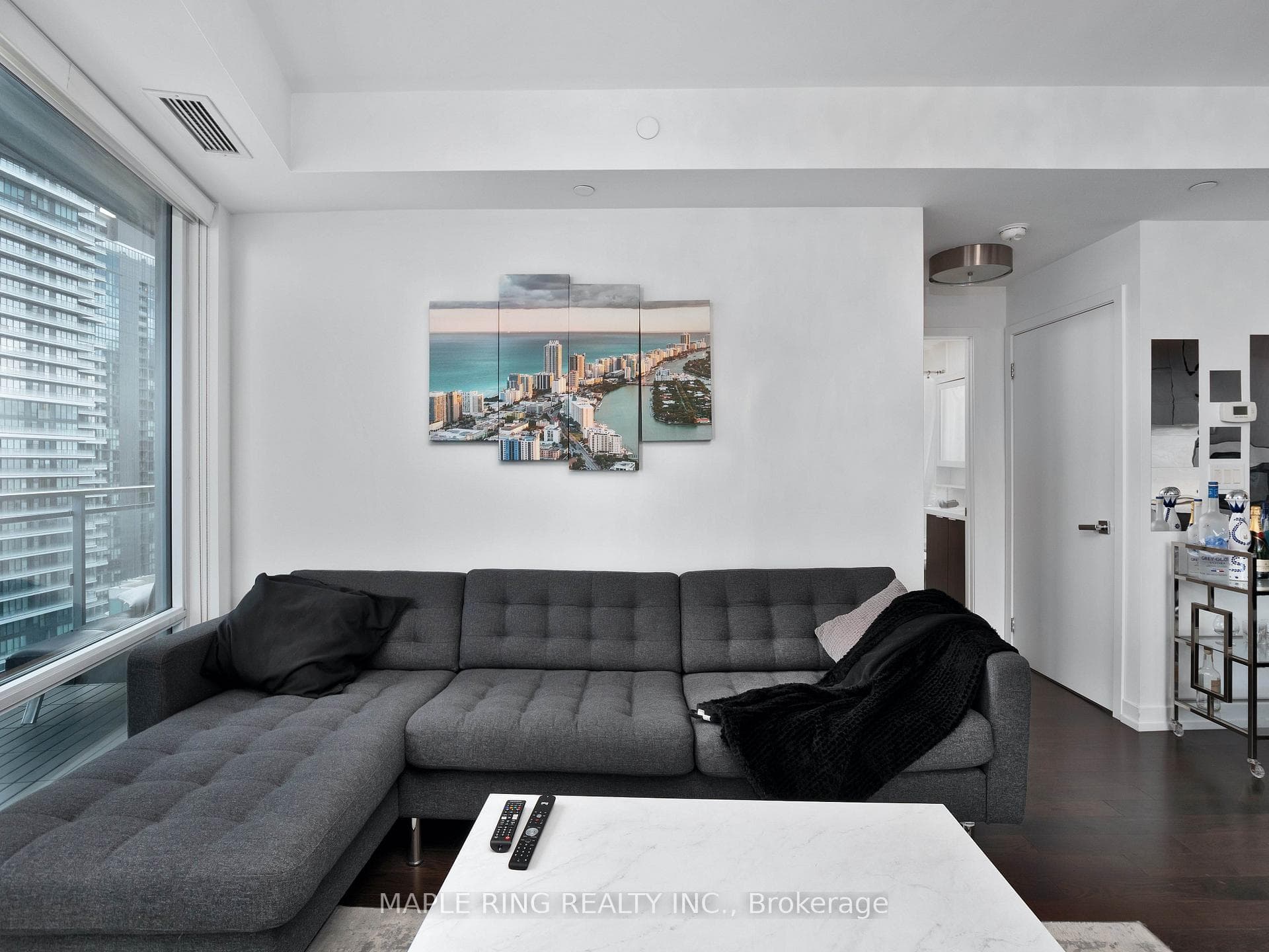 21 Widmer Street Unit 2409 photo 8