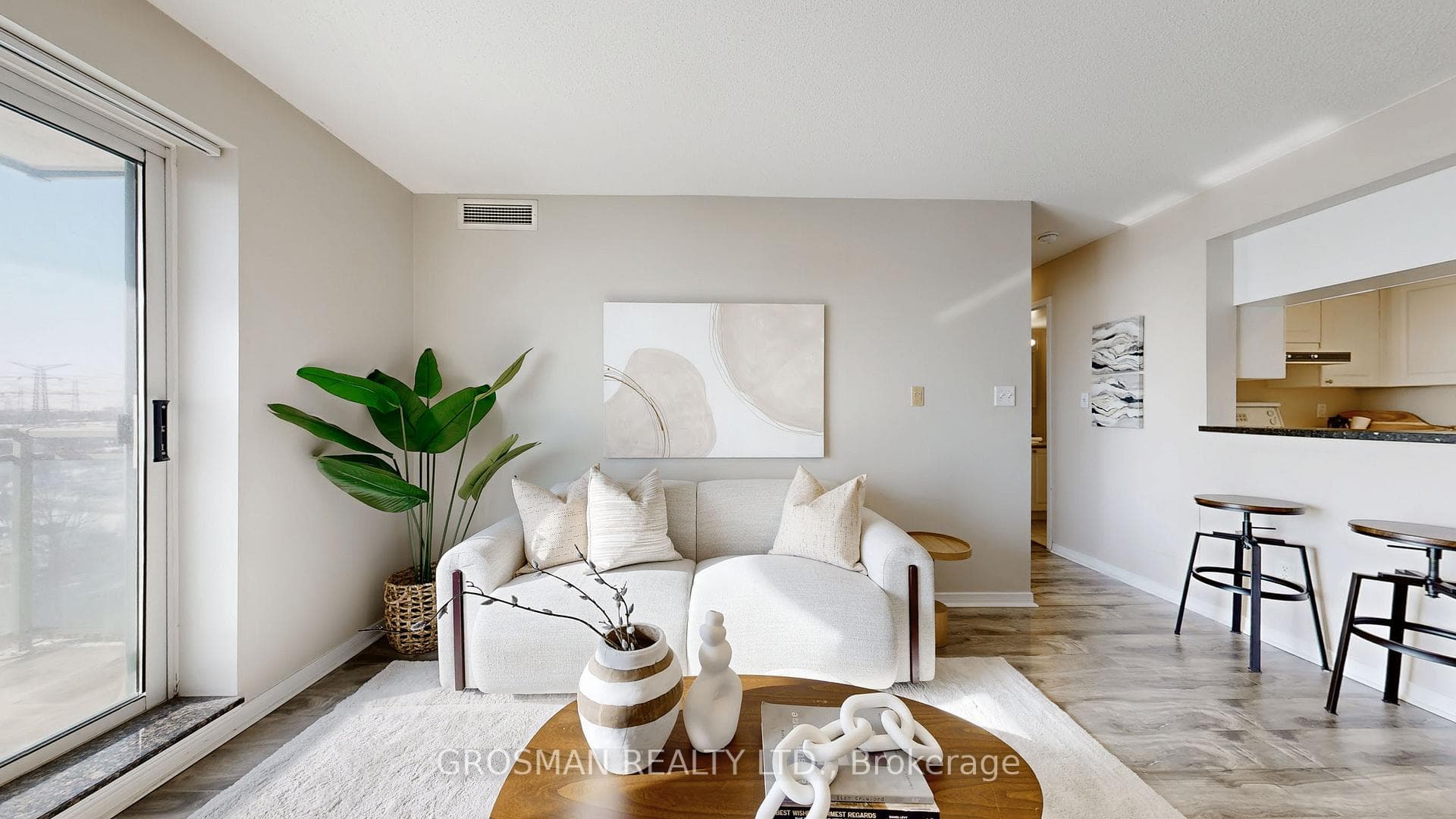 39 Oneida Crescent Unit 721 photo 5