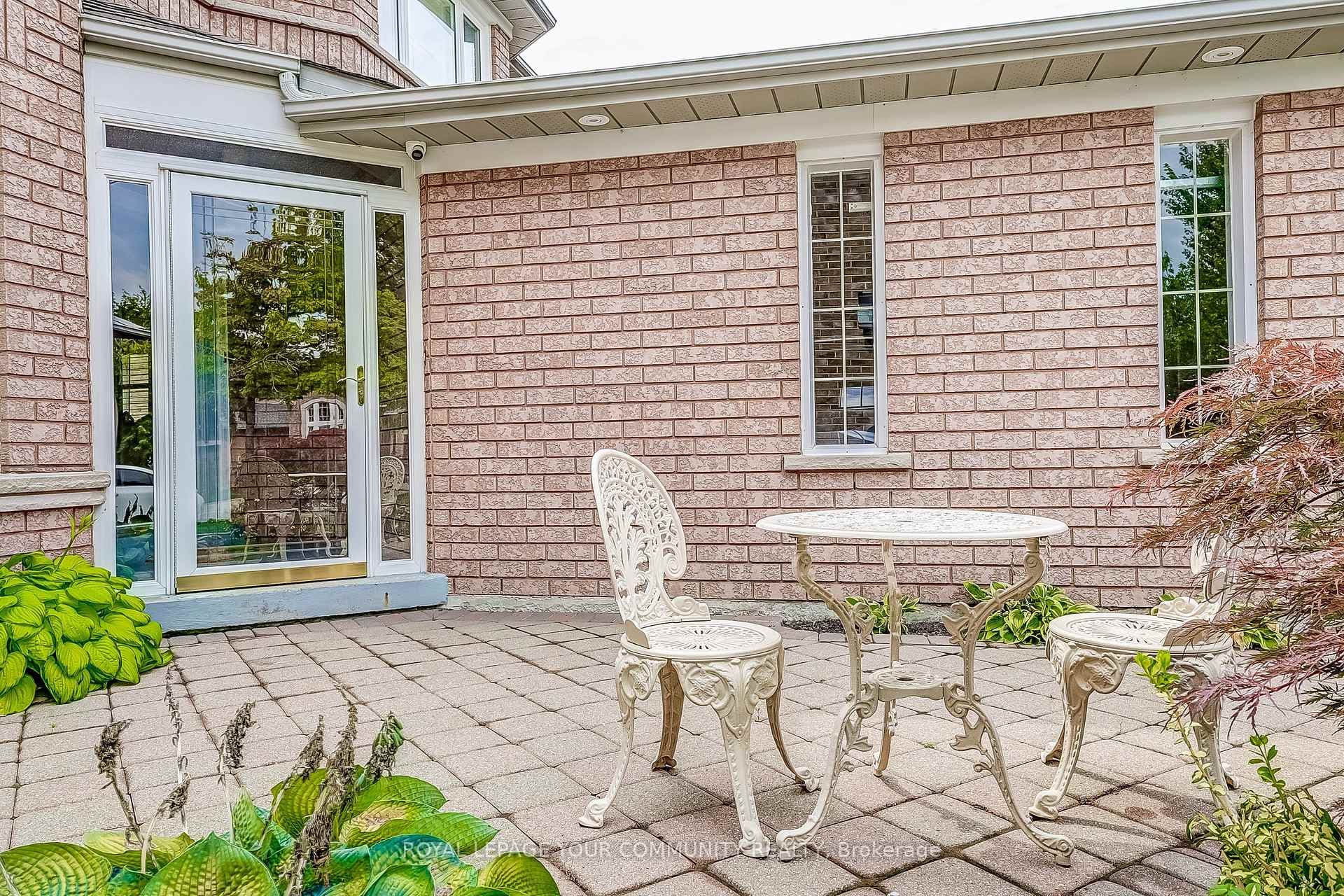 87 Song Bird Drive photo 3