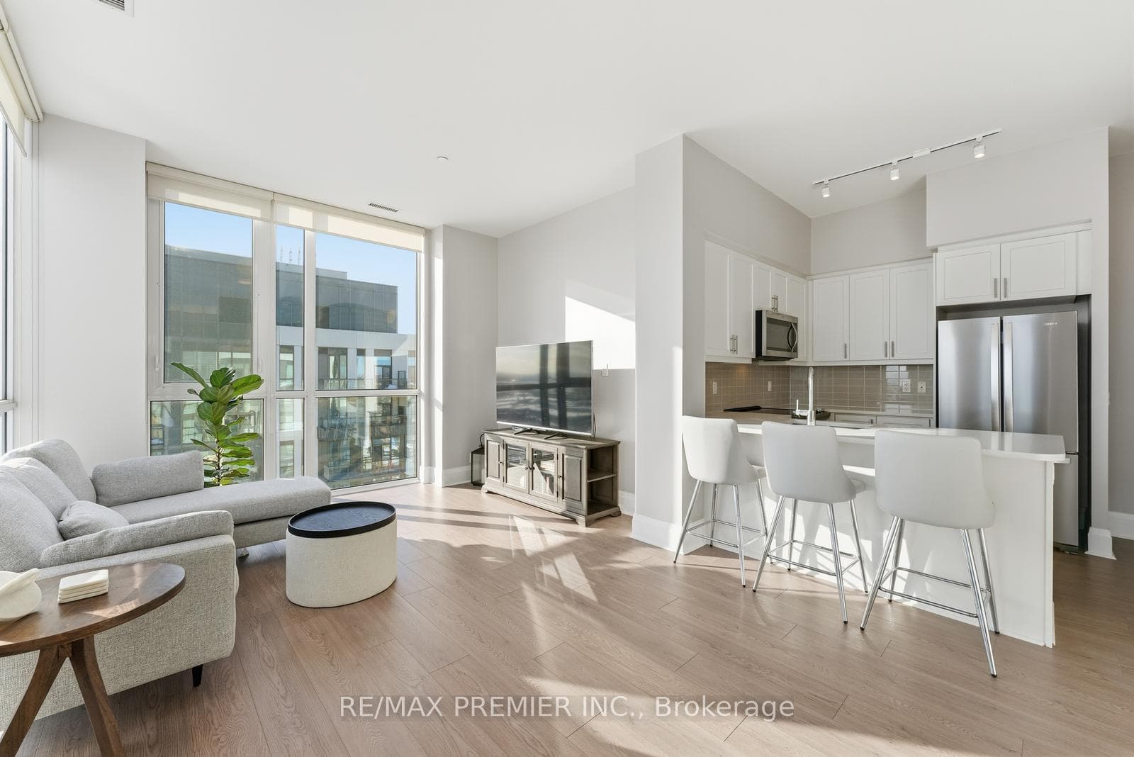 17 Zorra Street Unit PH06 (2406) photo 19