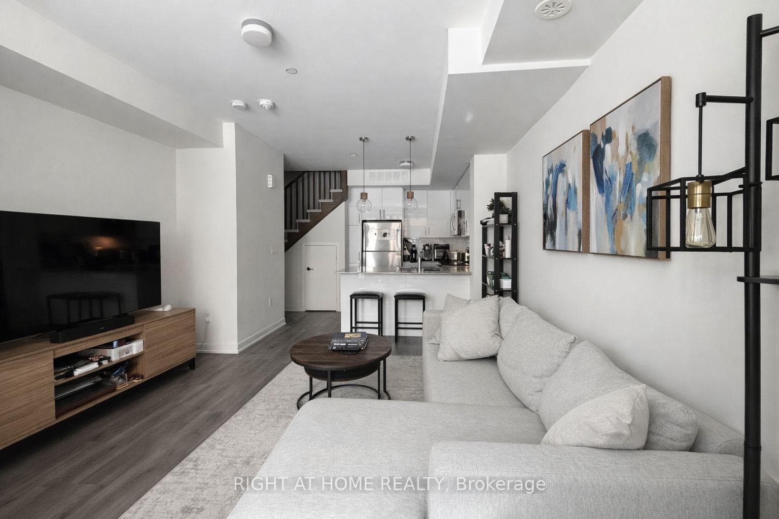 3409 Ridgeway Drive Unit 31 photo 5