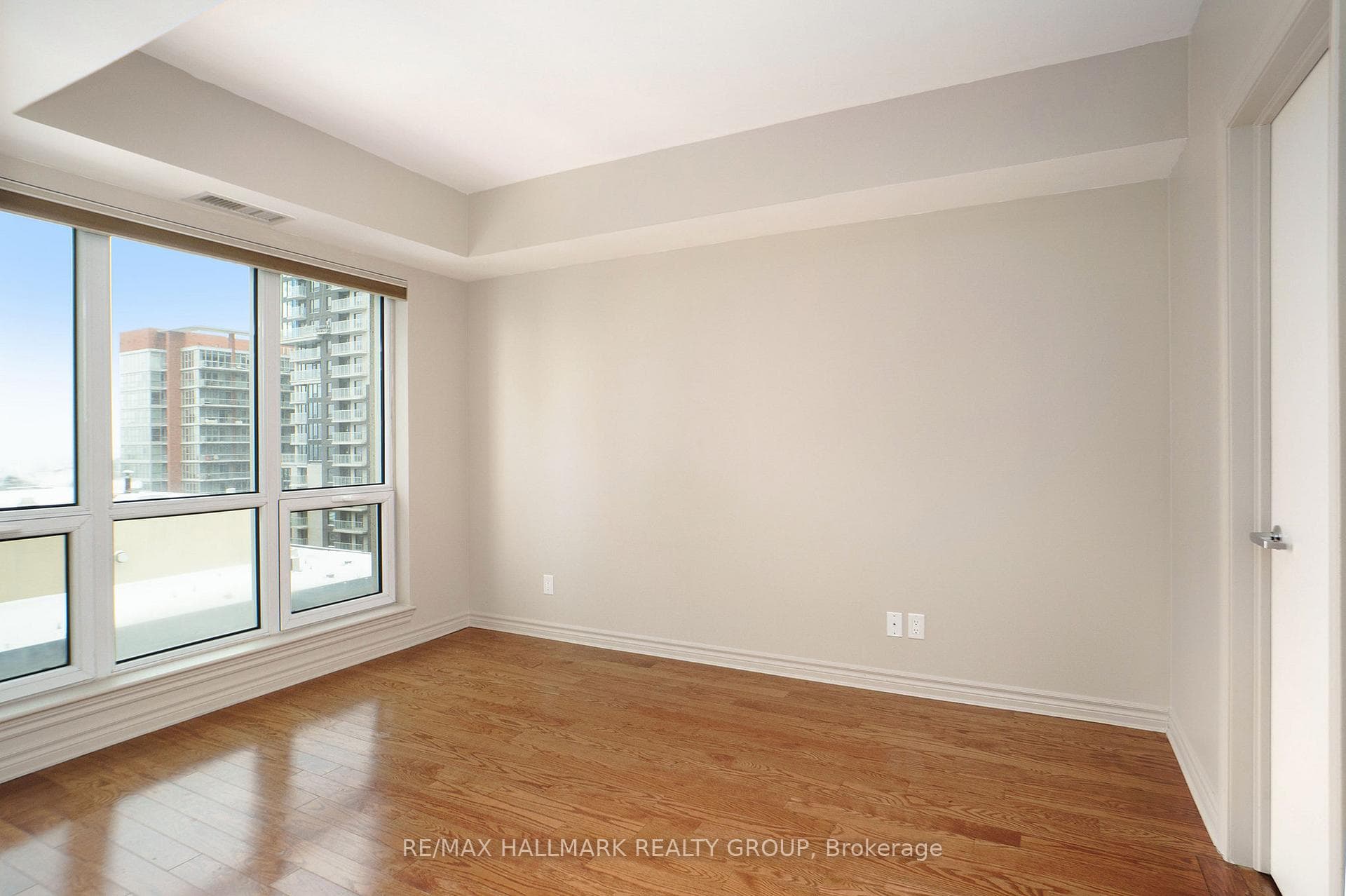 234 Rideau Street Unit 1701 photo 25