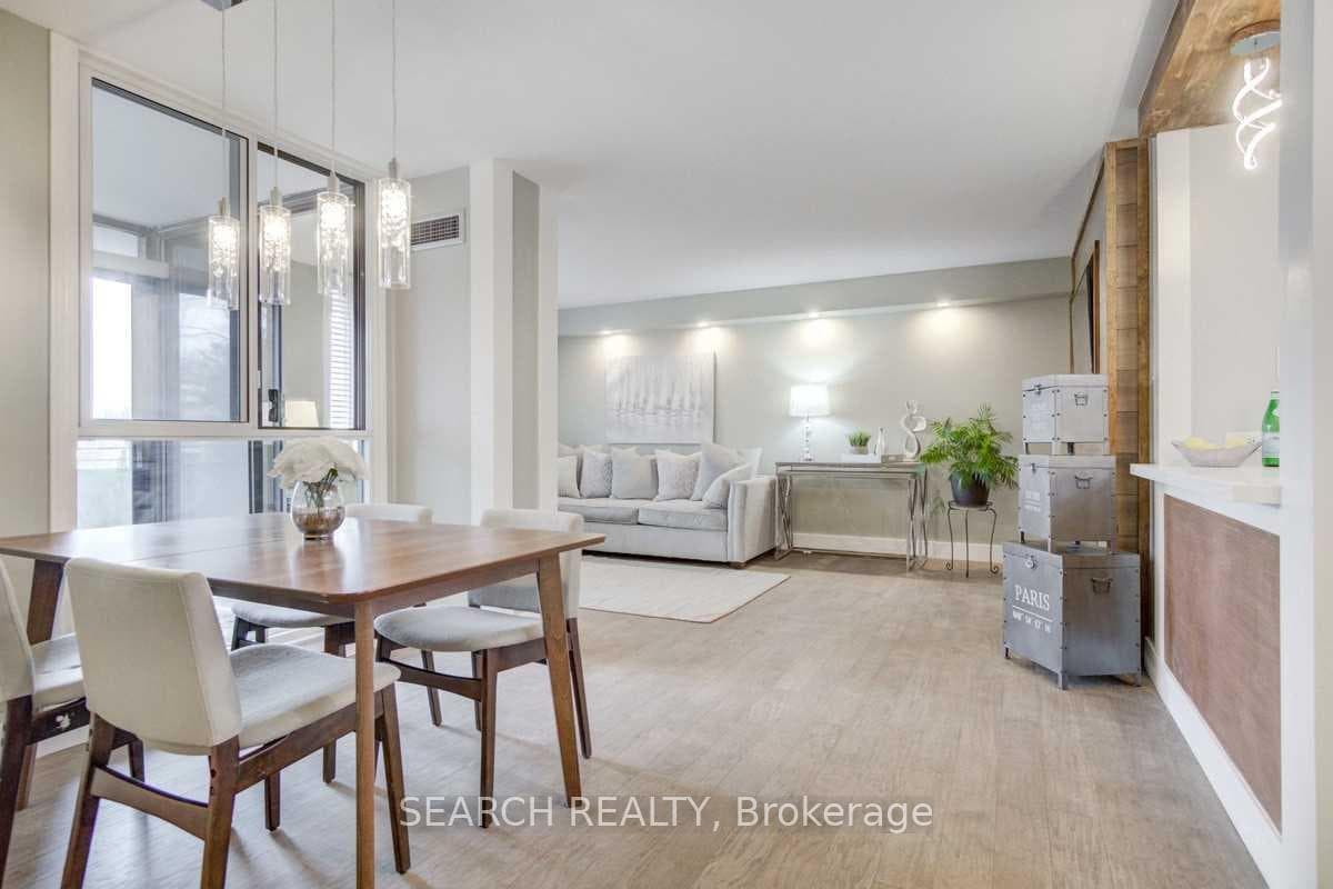1320 Mississauga Valley Boulevard Unit 206 photo 2