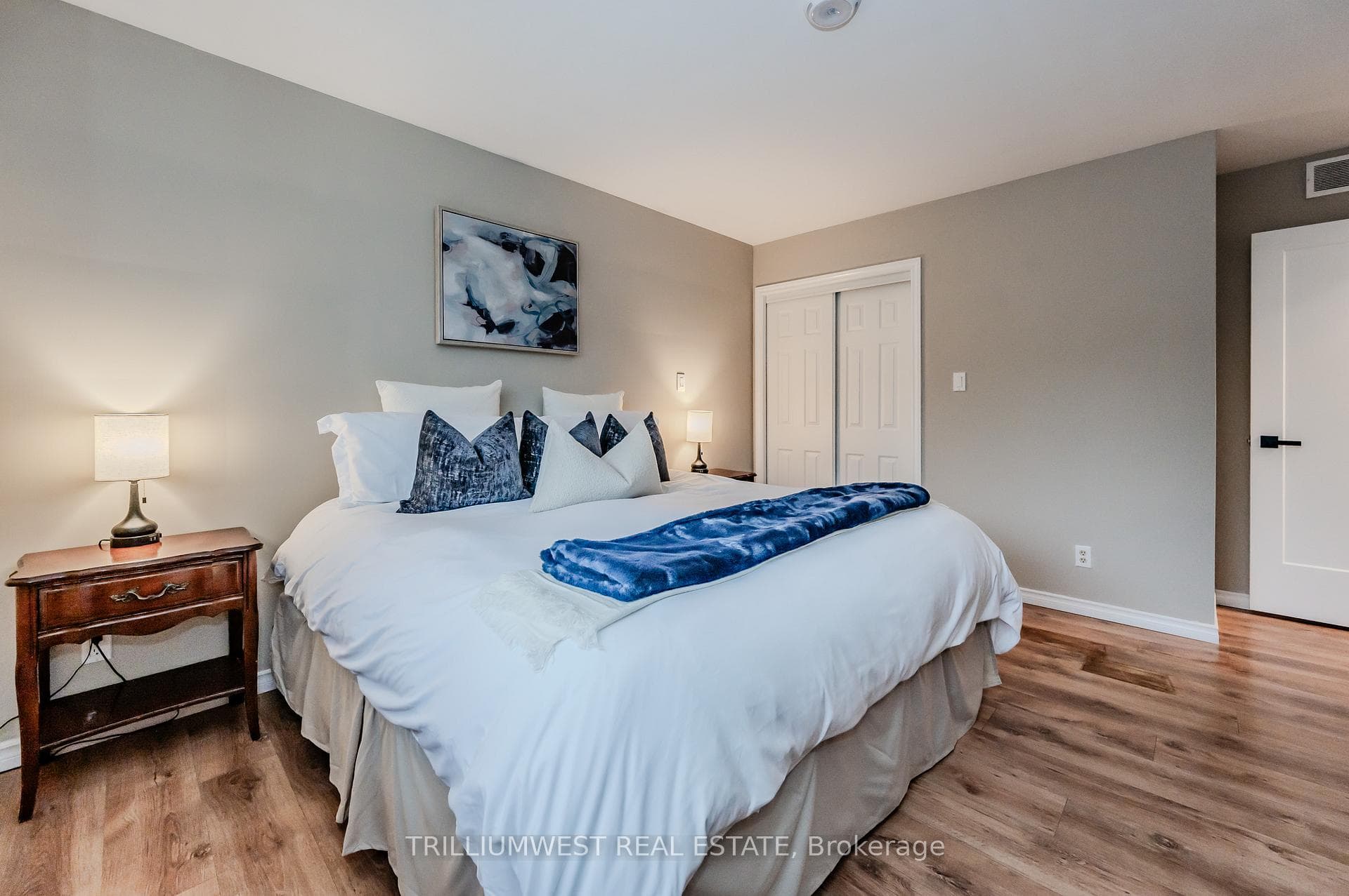 106 Keewatin Avenue photo 18