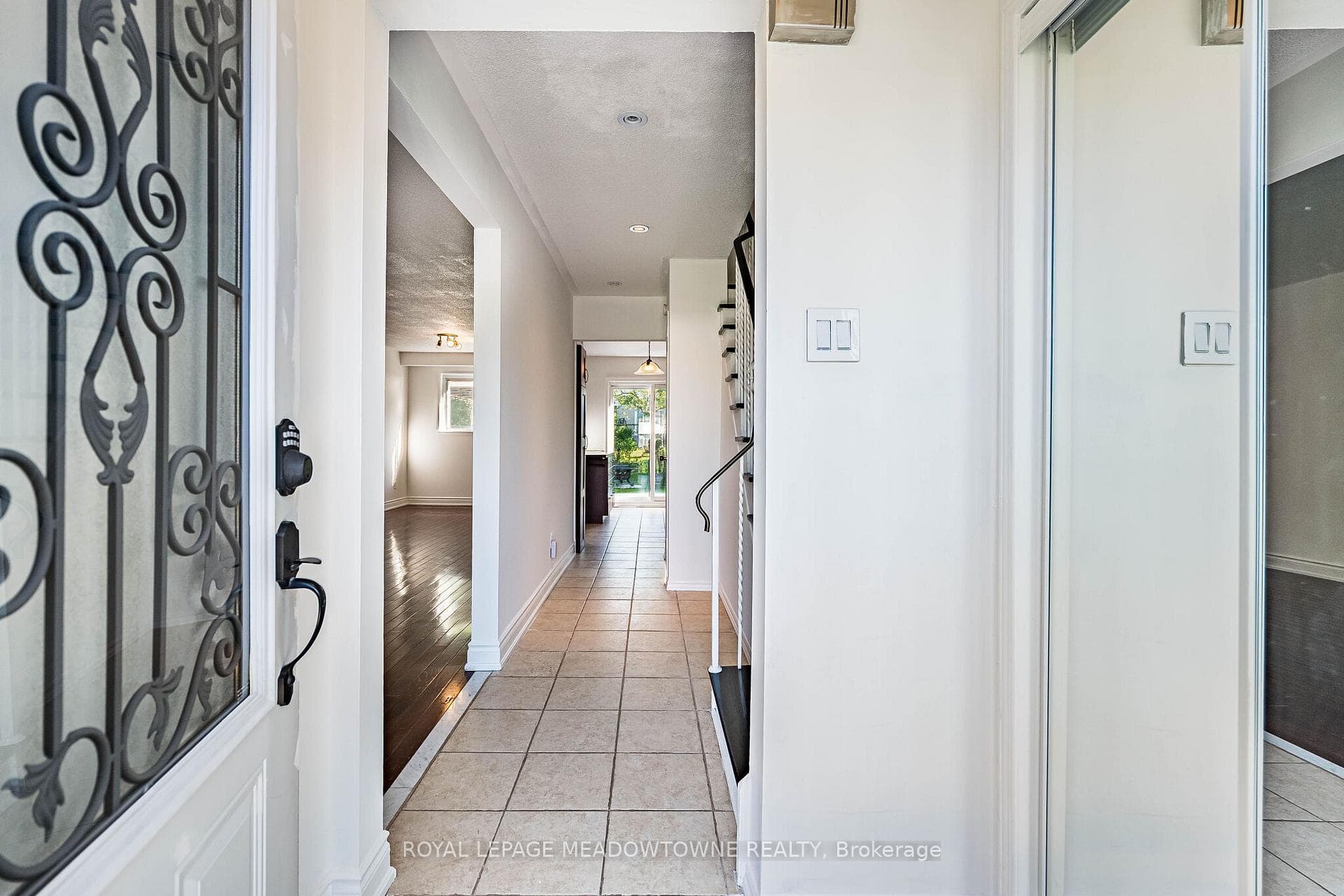 2155 Pashak Court photo 4