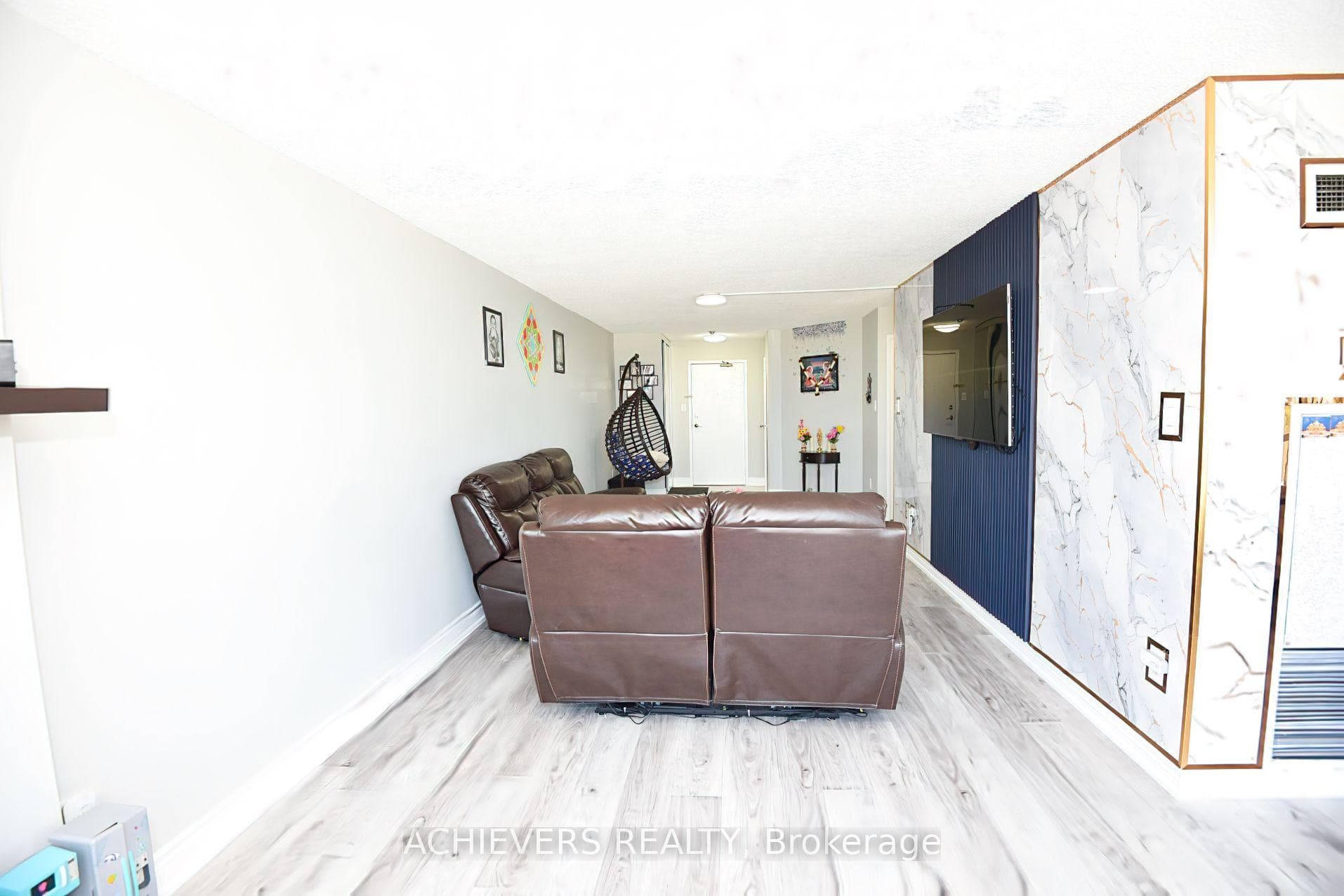 1 Rowntree Road Unit 914 photo 9
