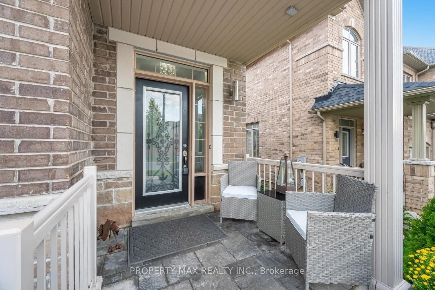 66 Rimrock Crescent photo 5