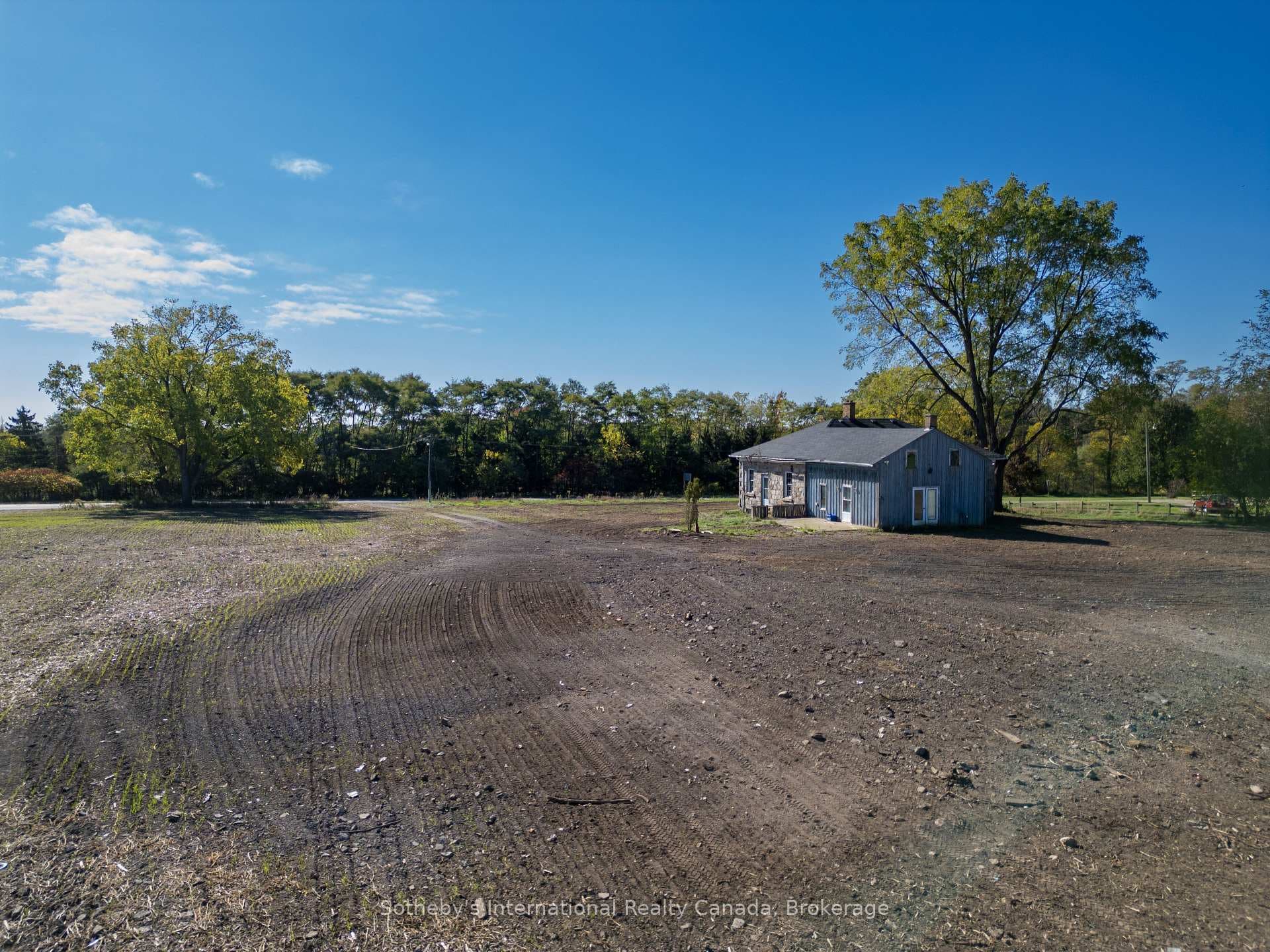 343 Blue Lake Road photo 4