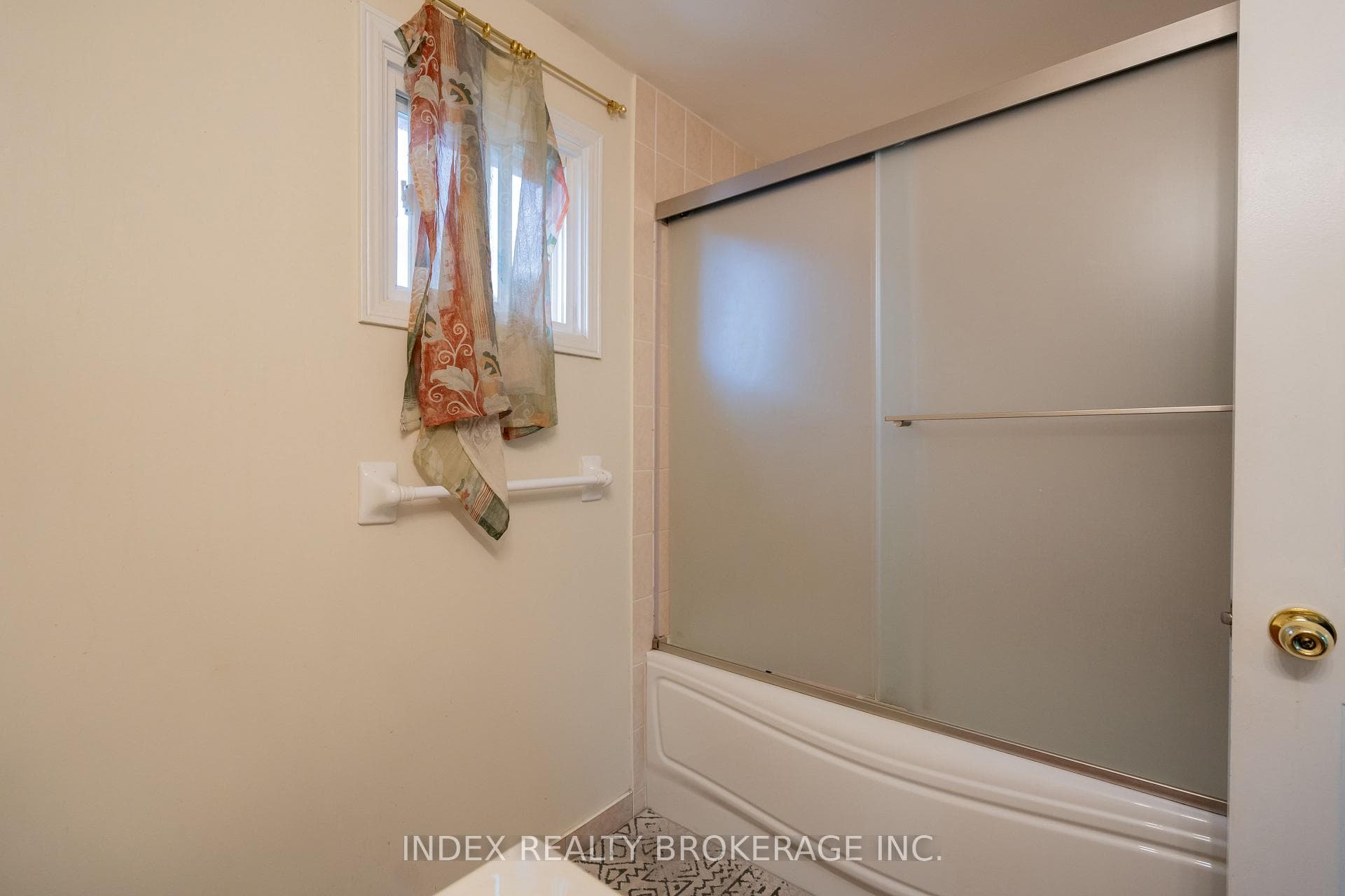 48 Copeland Road photo 40