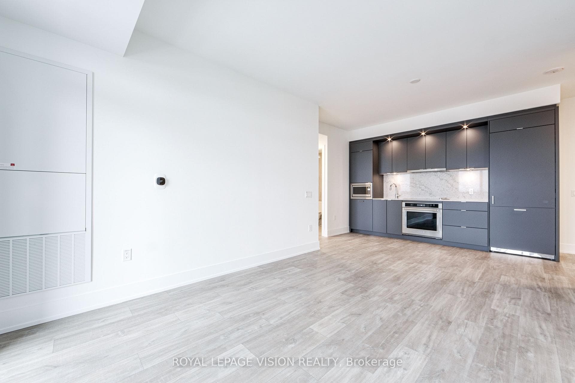 858 Dupont Street Unit 435 photo 16