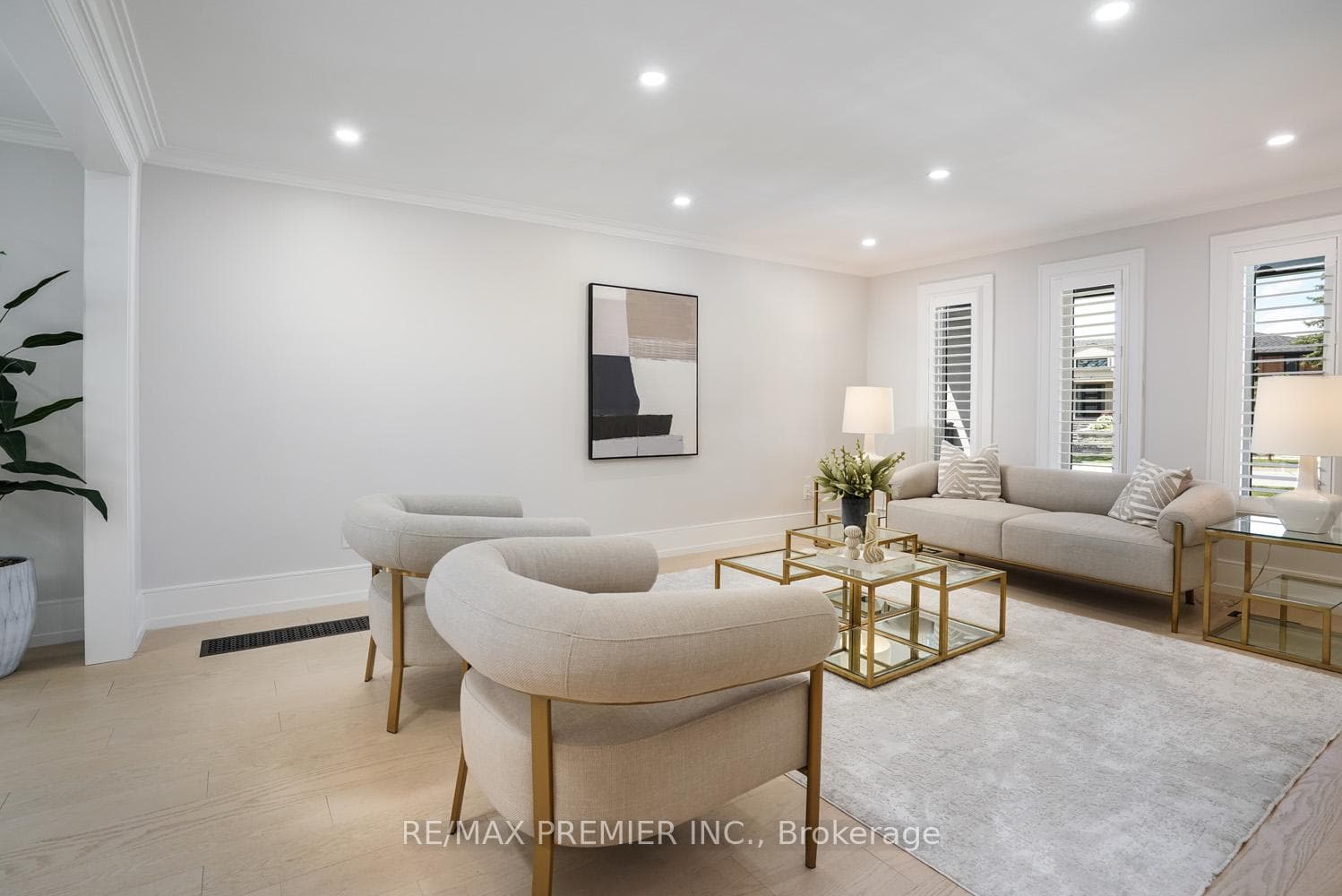 157 Jeanne Drive photo 12