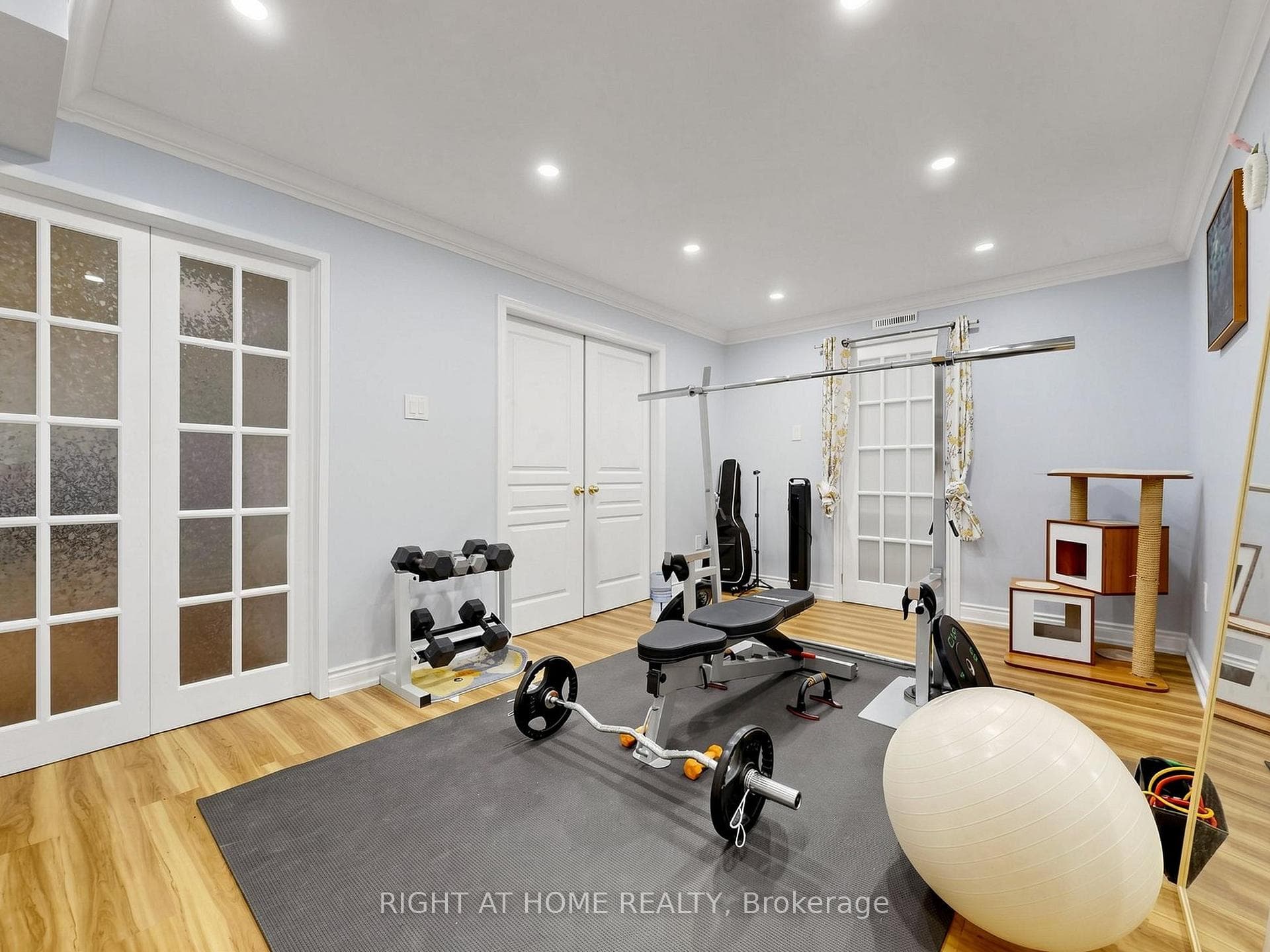 142 Alfred Smith Way photo 36