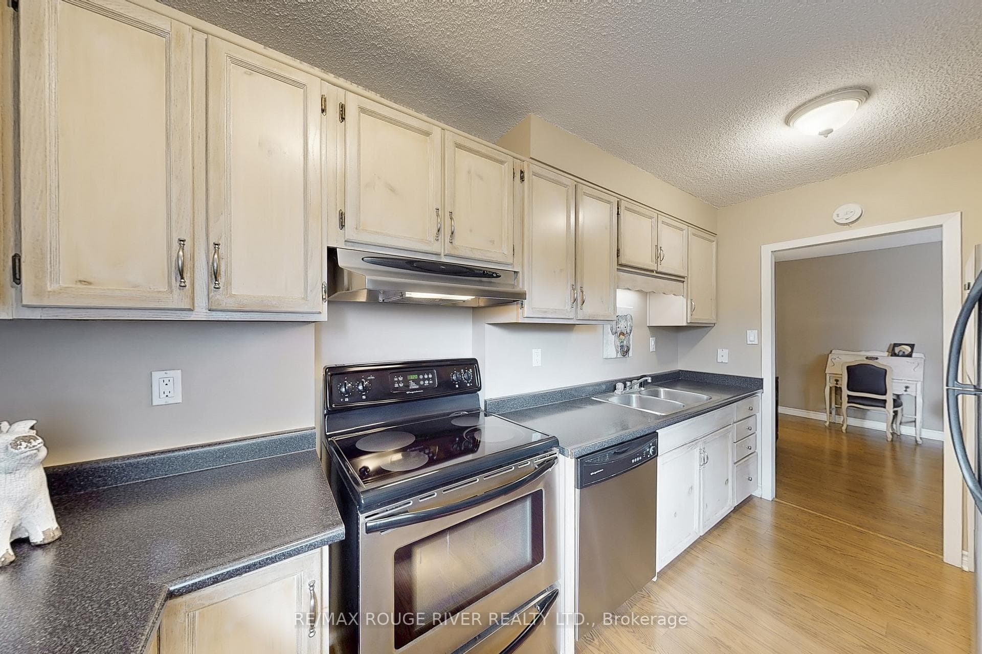 10 Muirhead Road Unit 210 photo 17