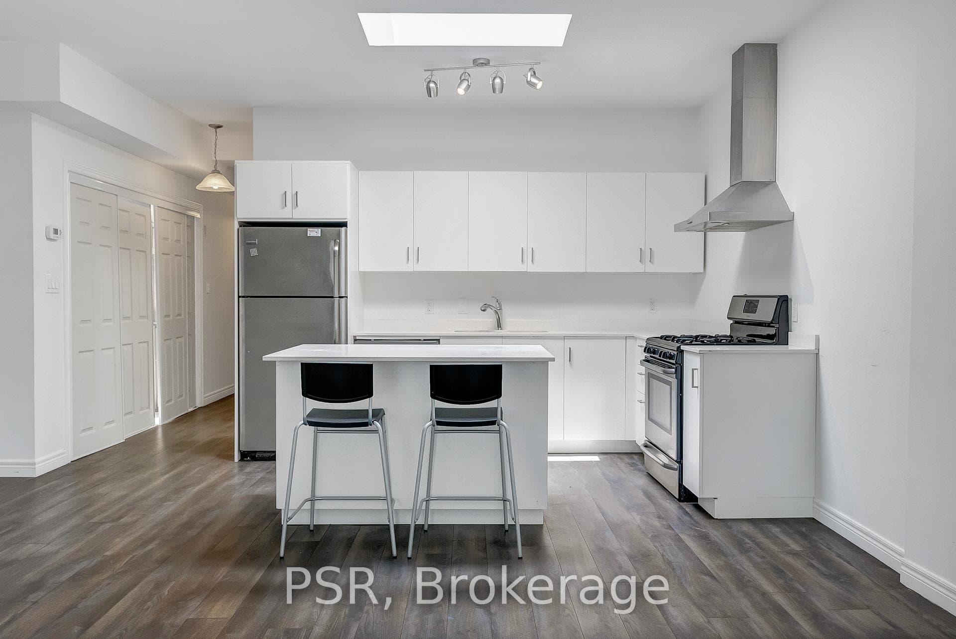 464 College Street Unit 3 photo 8