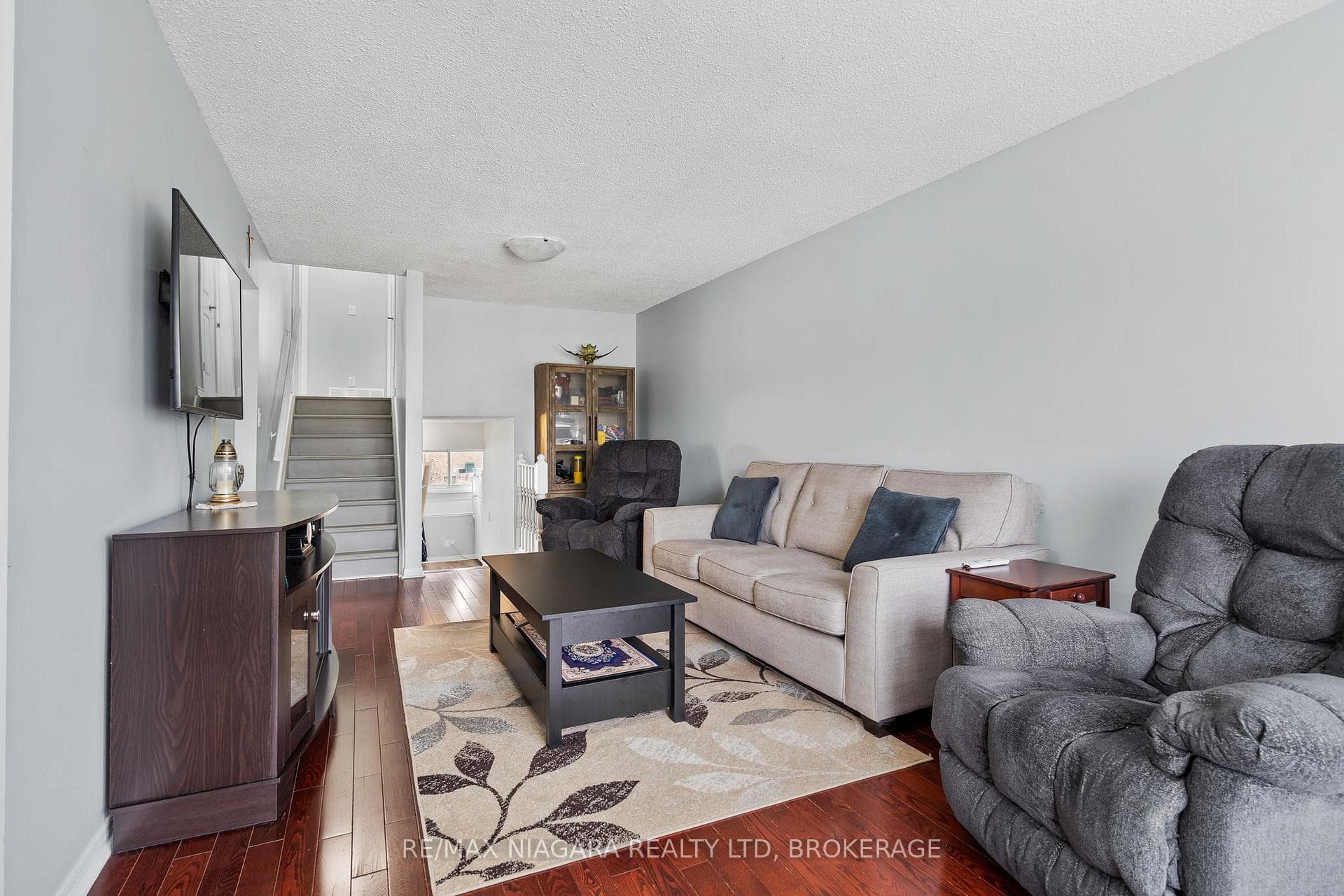 21 Dundee Drive photo 8