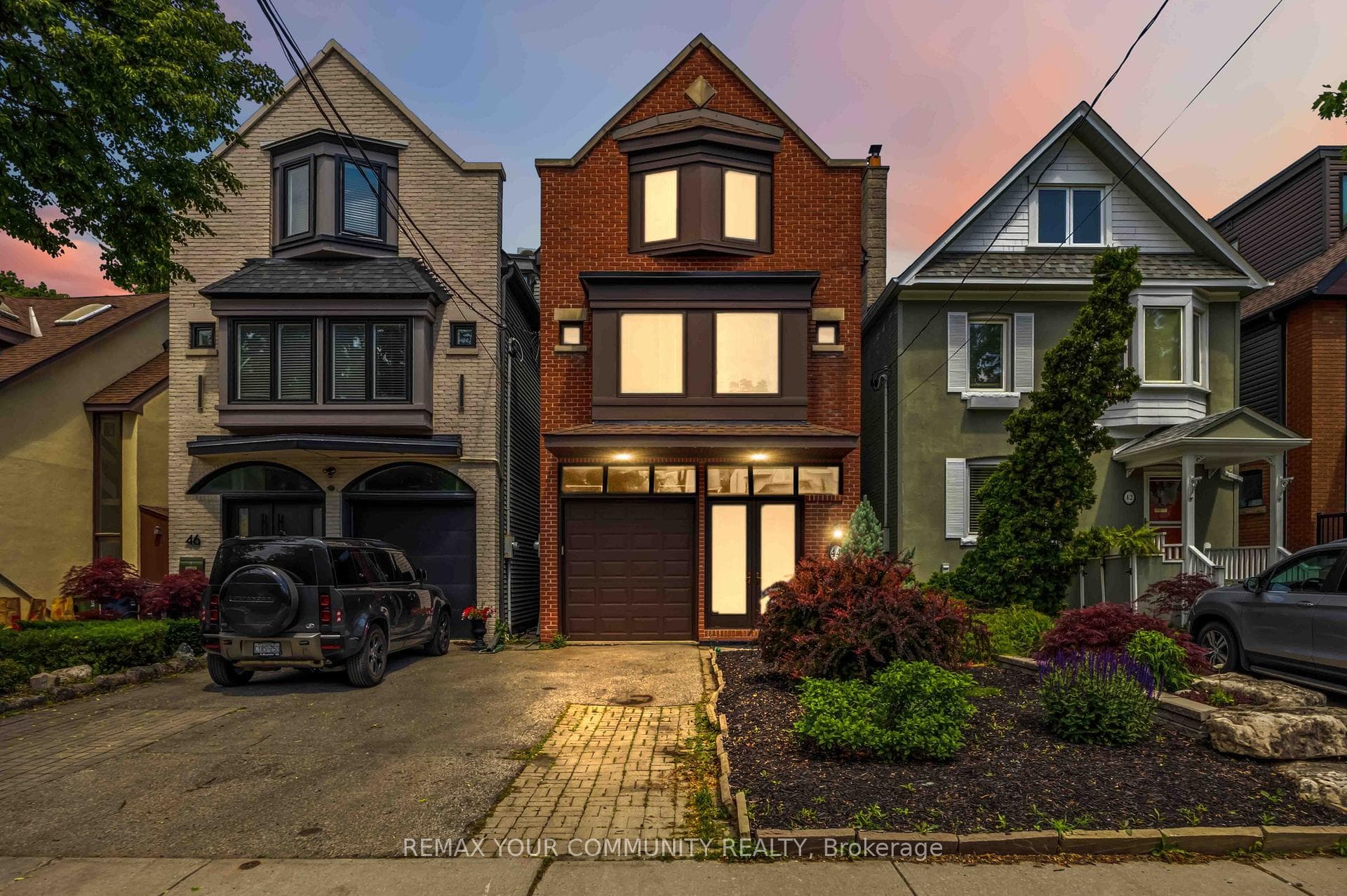 44 Castlefield Avenue photo 2