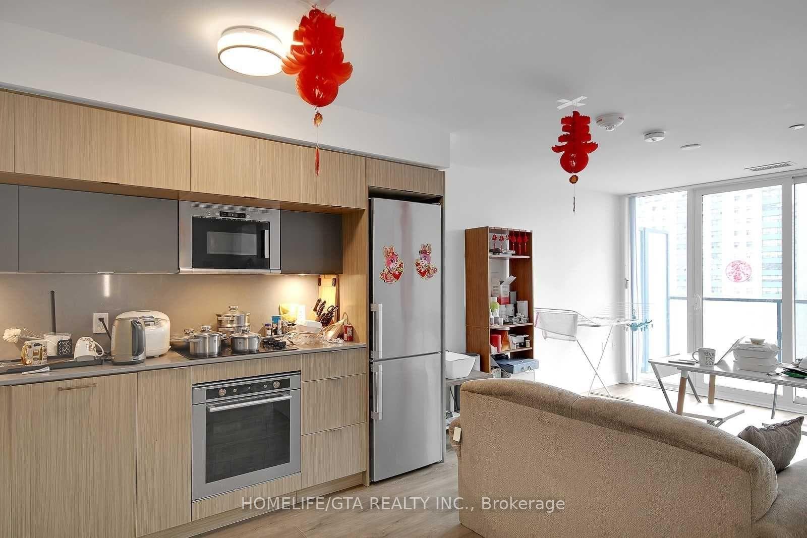 575 Bloor Street Unit 511 photo 15