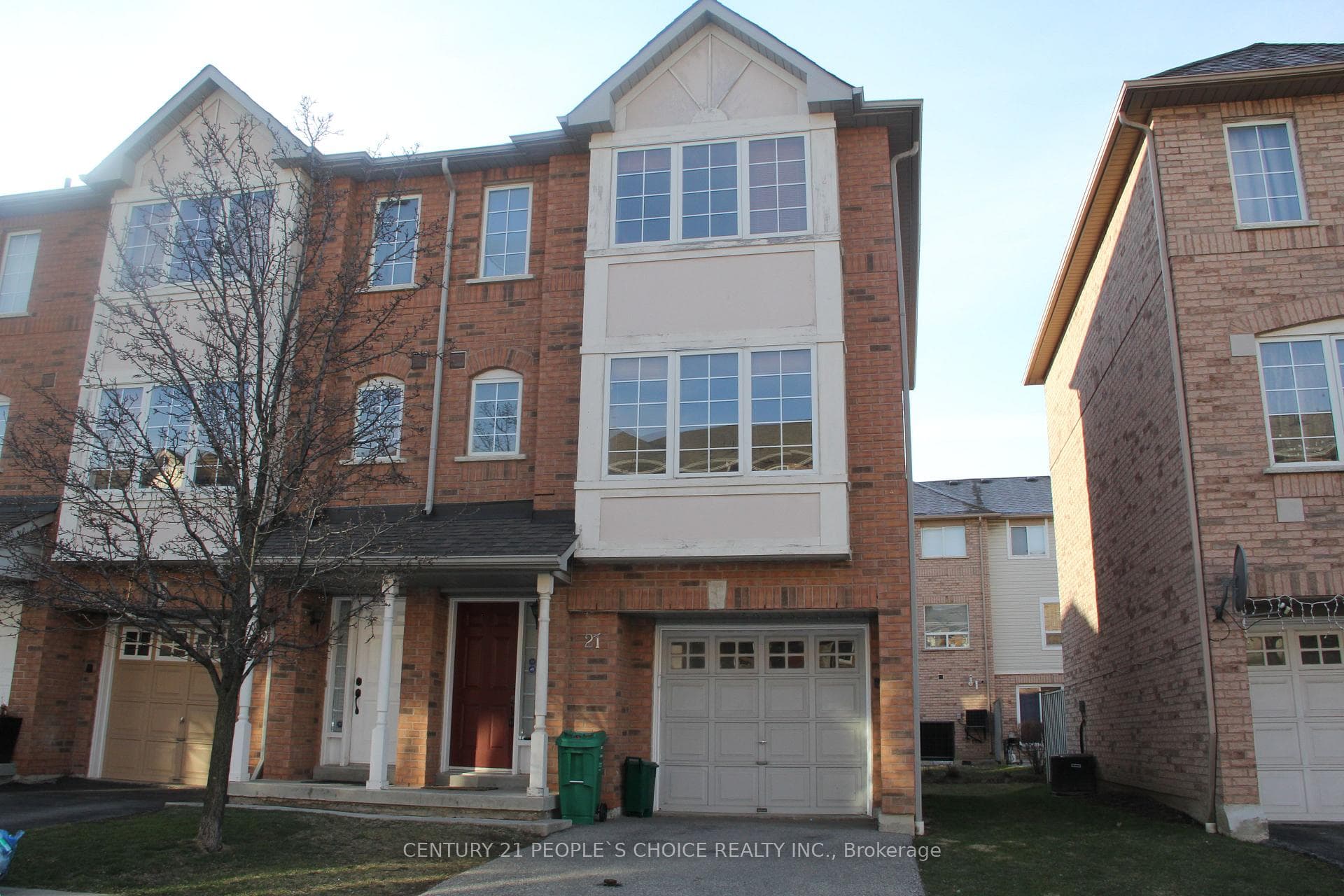 80 Acorn Place Unit 21 photo 1