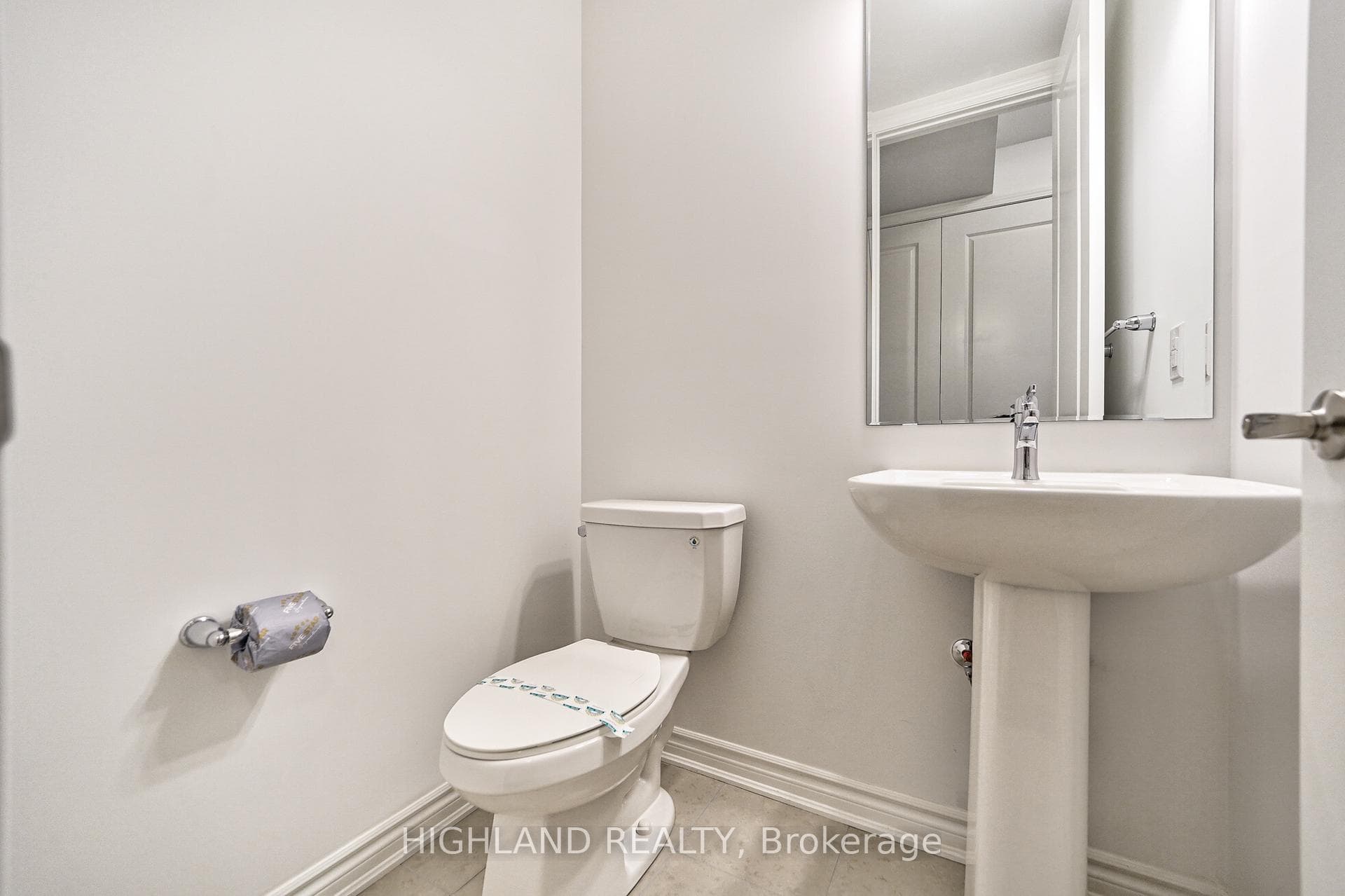 1839 Thames Circle photo 7