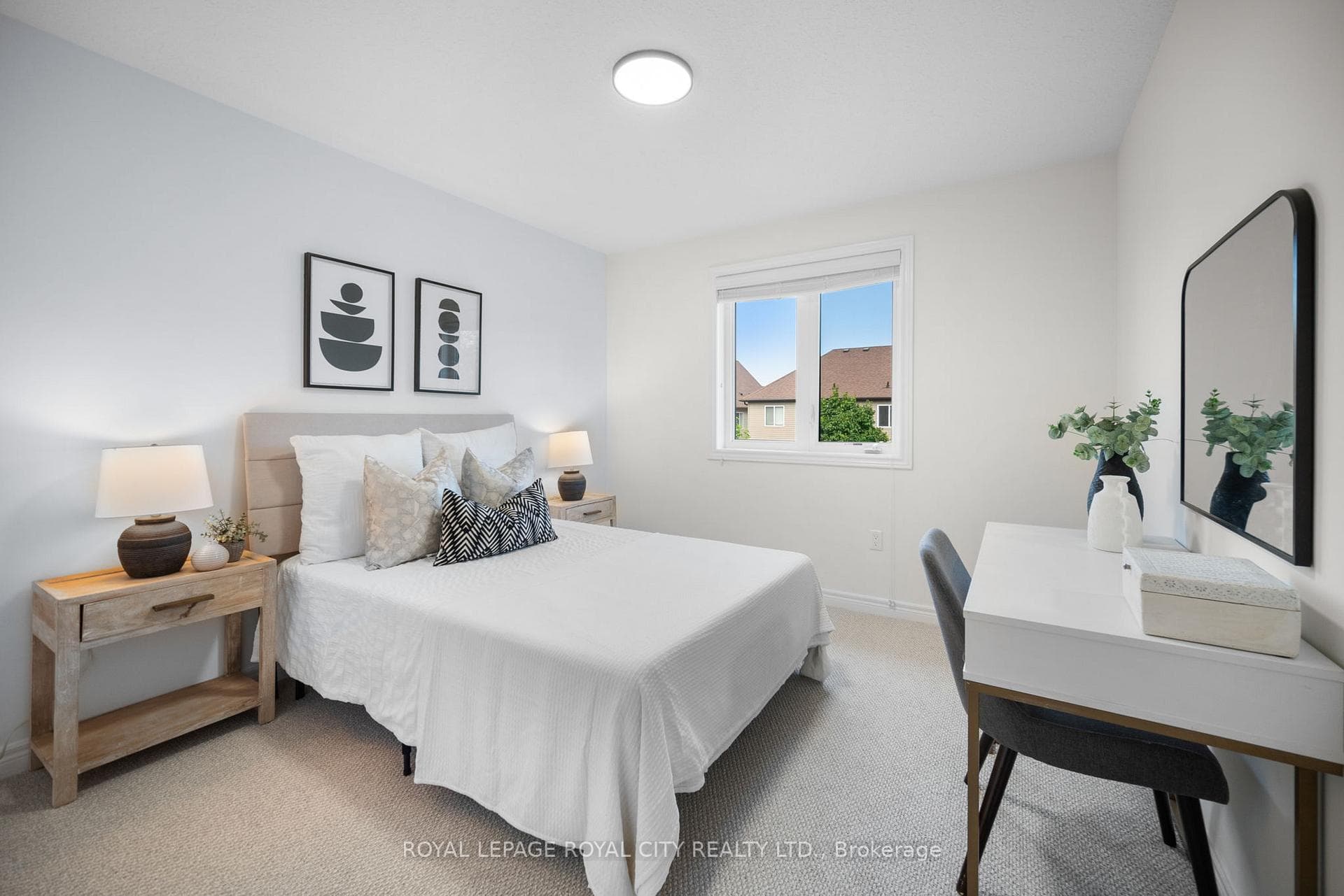 78 Couling Crescent photo 11
