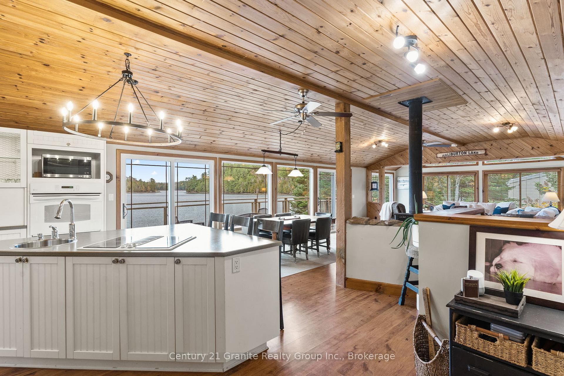 1526 Curry Road photo 8