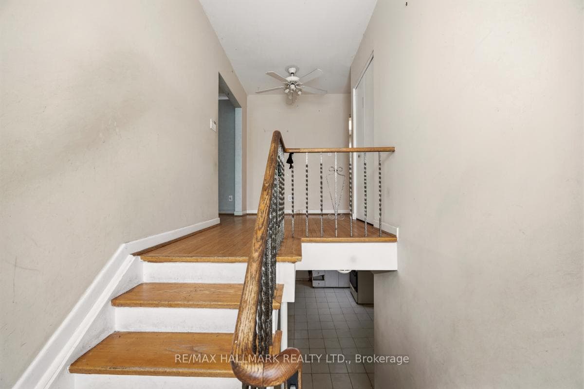 10 Henderson Avenue photo 5