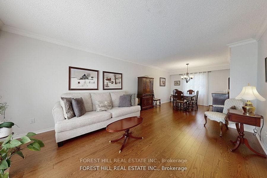20 Thurgate Crescent photo 6